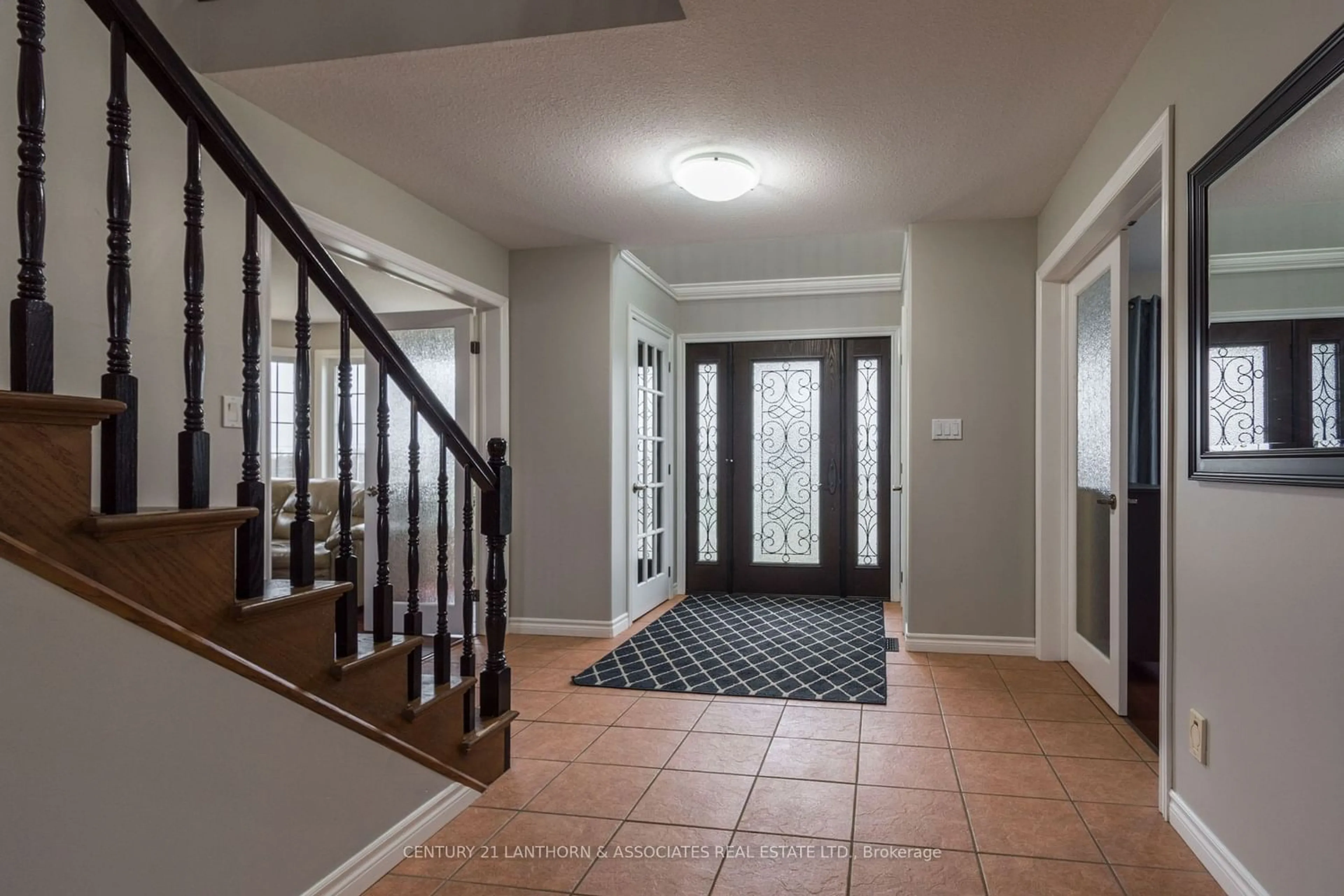 Indoor entryway for 41 Wiser Rd, Belleville Ontario K0K 1V0