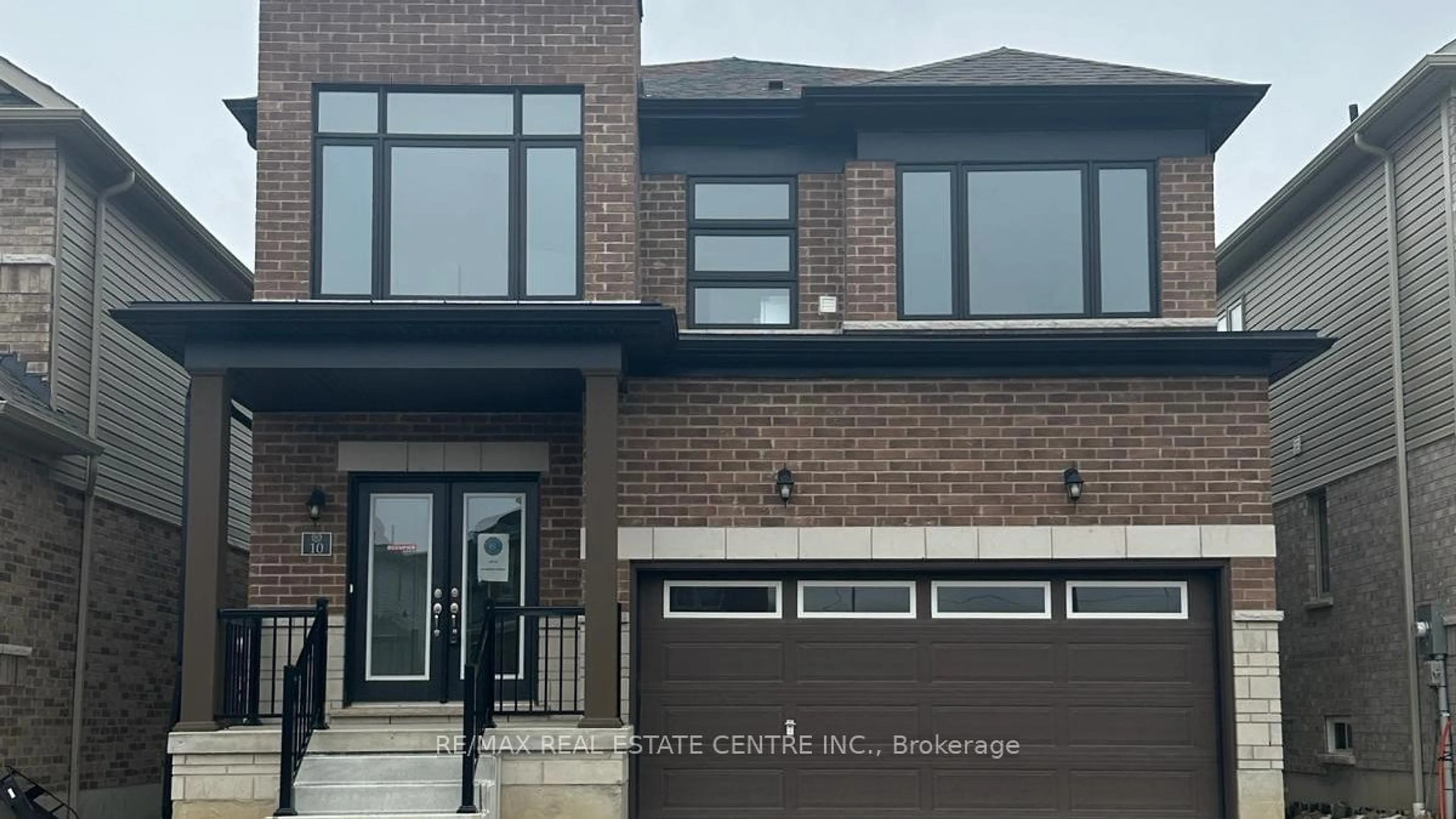 Home with brick exterior material for 10 Heming St, Brant Ontario N3L 0M6