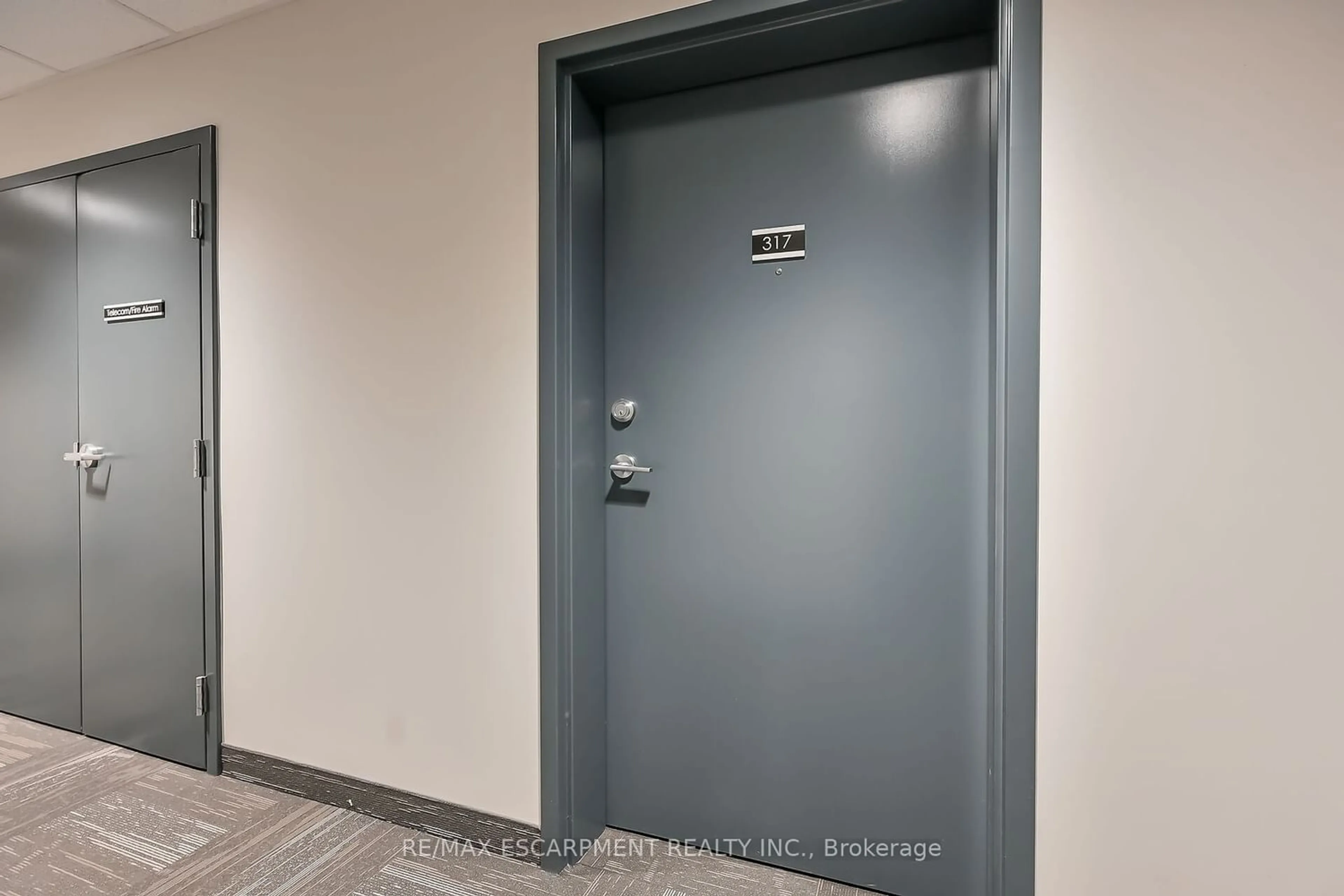 Indoor entryway for 64 Main St #317, Haldimand Ontario N0A 1H0