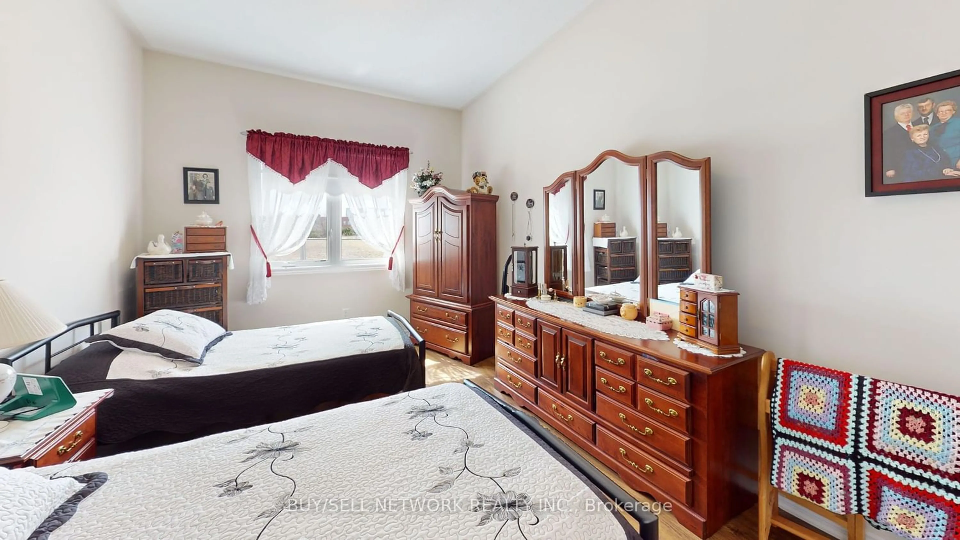 Bedroom for 39 Chadwin Dr, Kawartha Lakes Ontario K9V 0E8