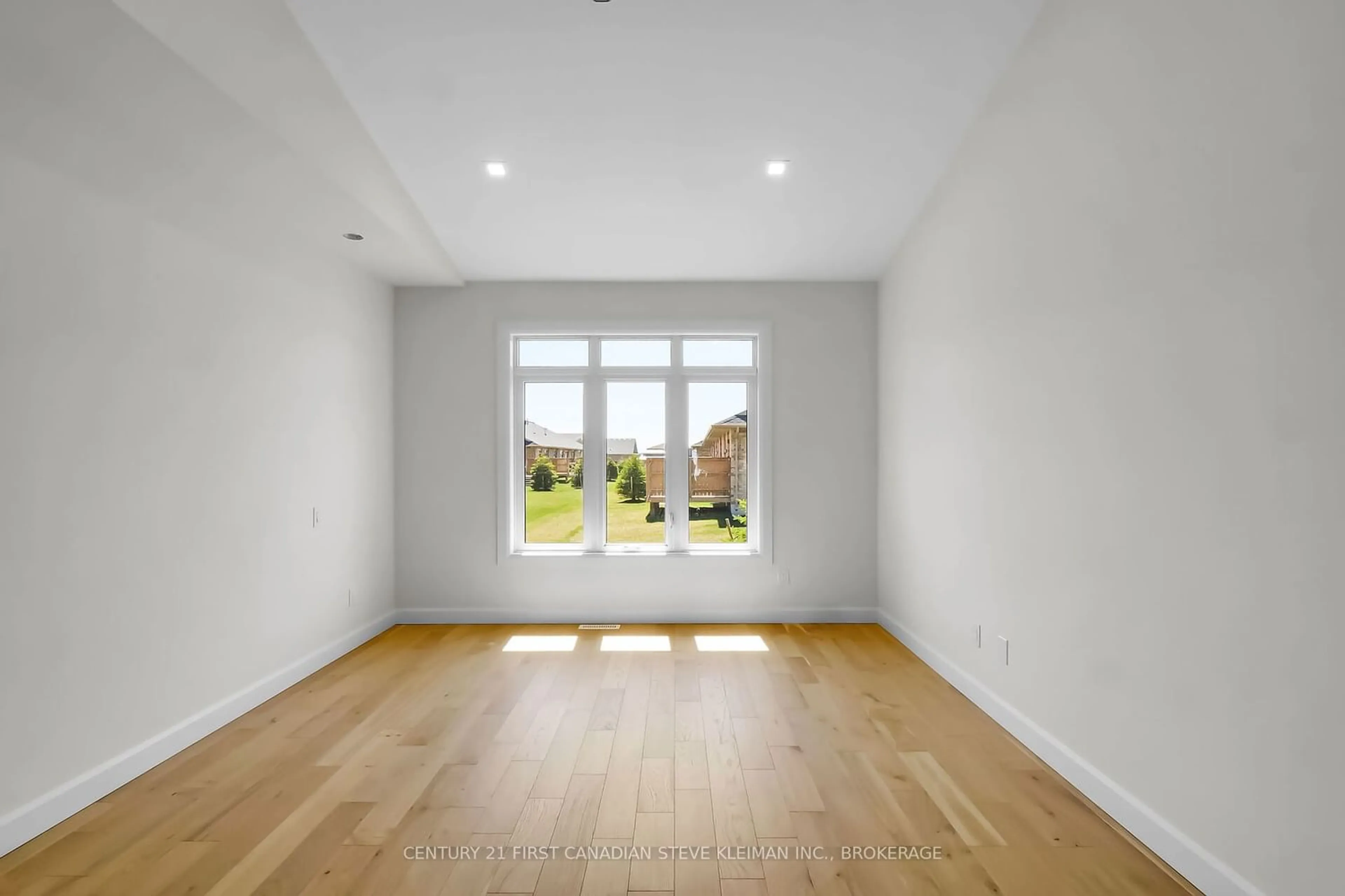 A pic of a room, wood floors for 2650 BUROAK Dr #39, London Ontario N6G 0Z9