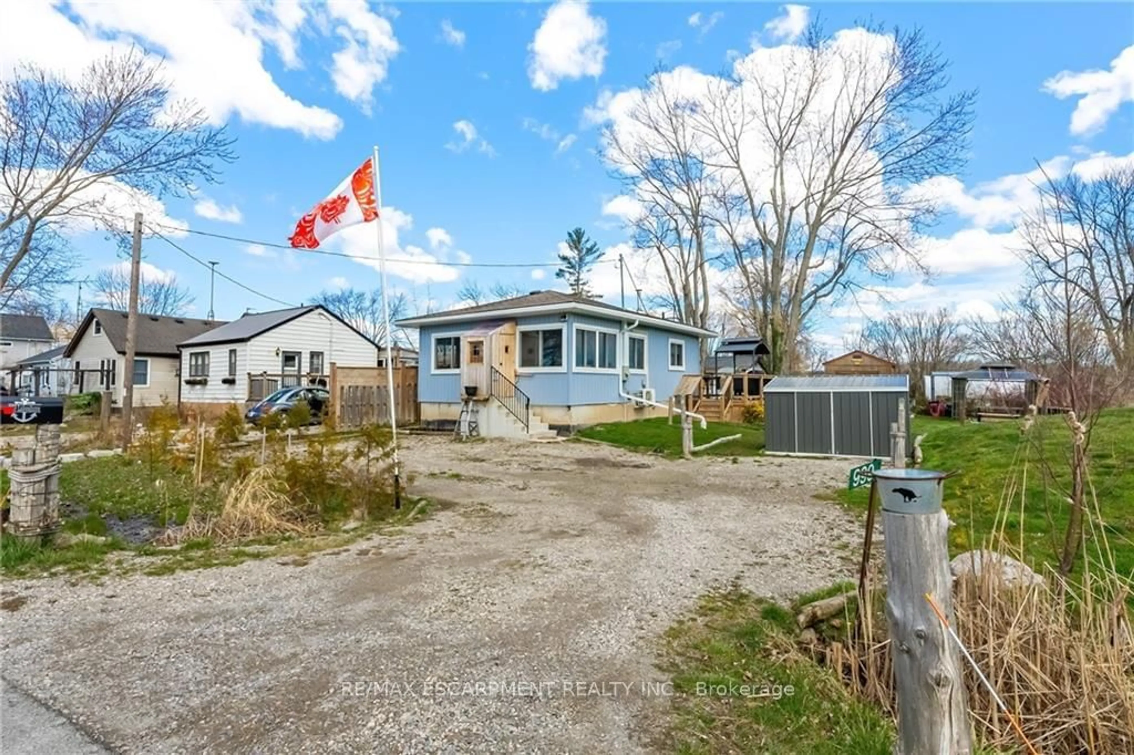 Cottage for 999 Lakeshore Rd, Haldimand Ontario N0A 1P0