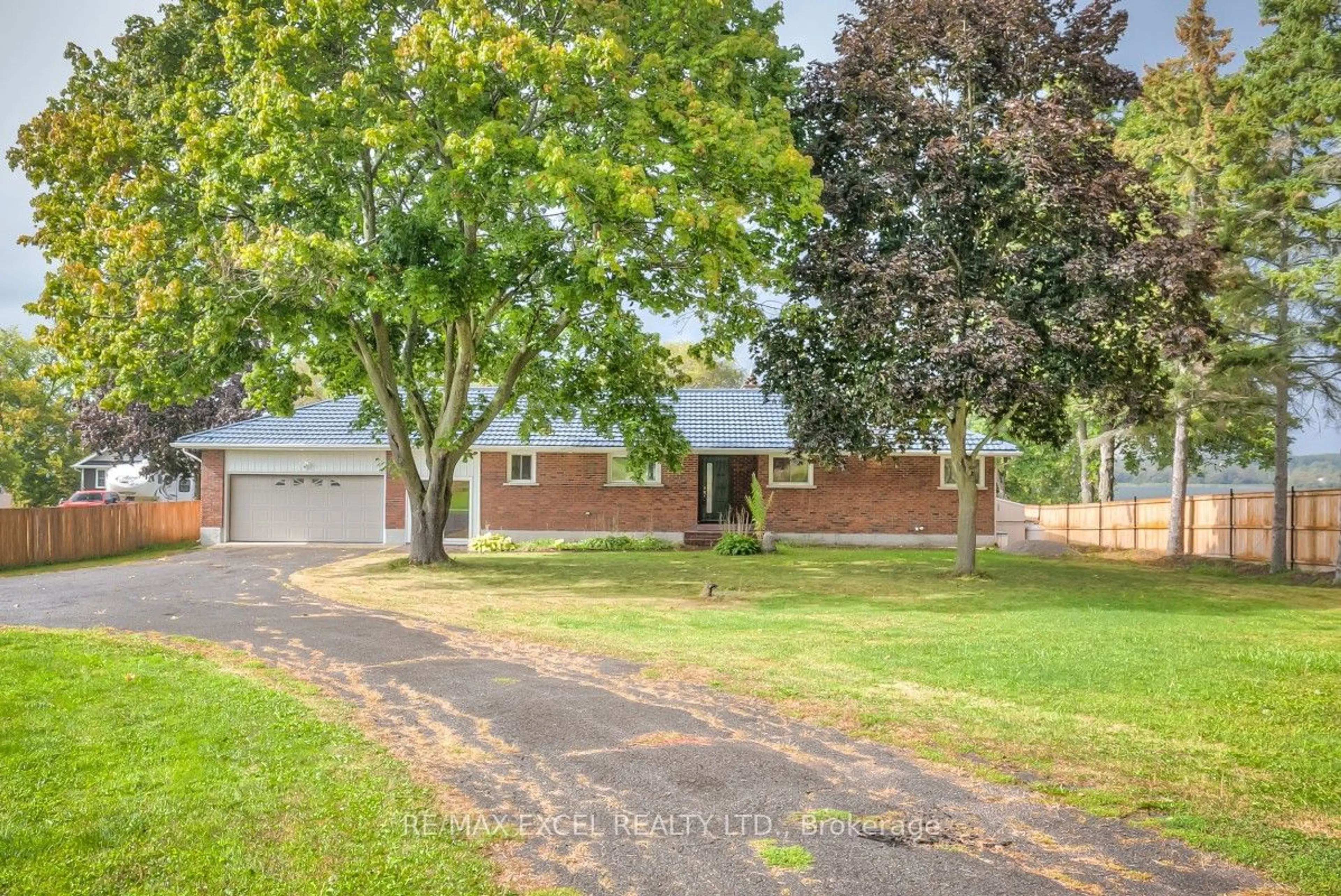 Frontside or backside of a home for 1724 County Road 3, Prince Edward County Ontario K0K 1L0