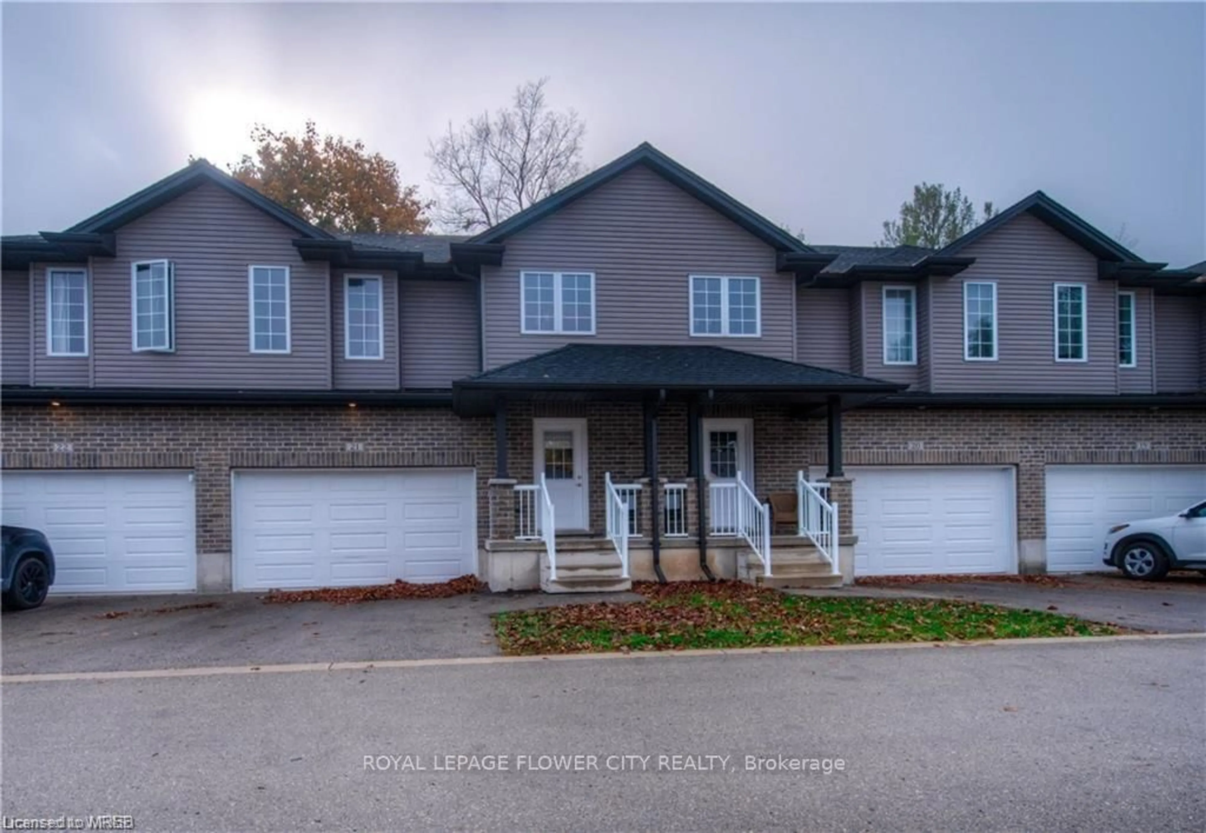 A pic from exterior of the house or condo for 343 Huron Rd #20, Woodstock Ontario N4S 7A5