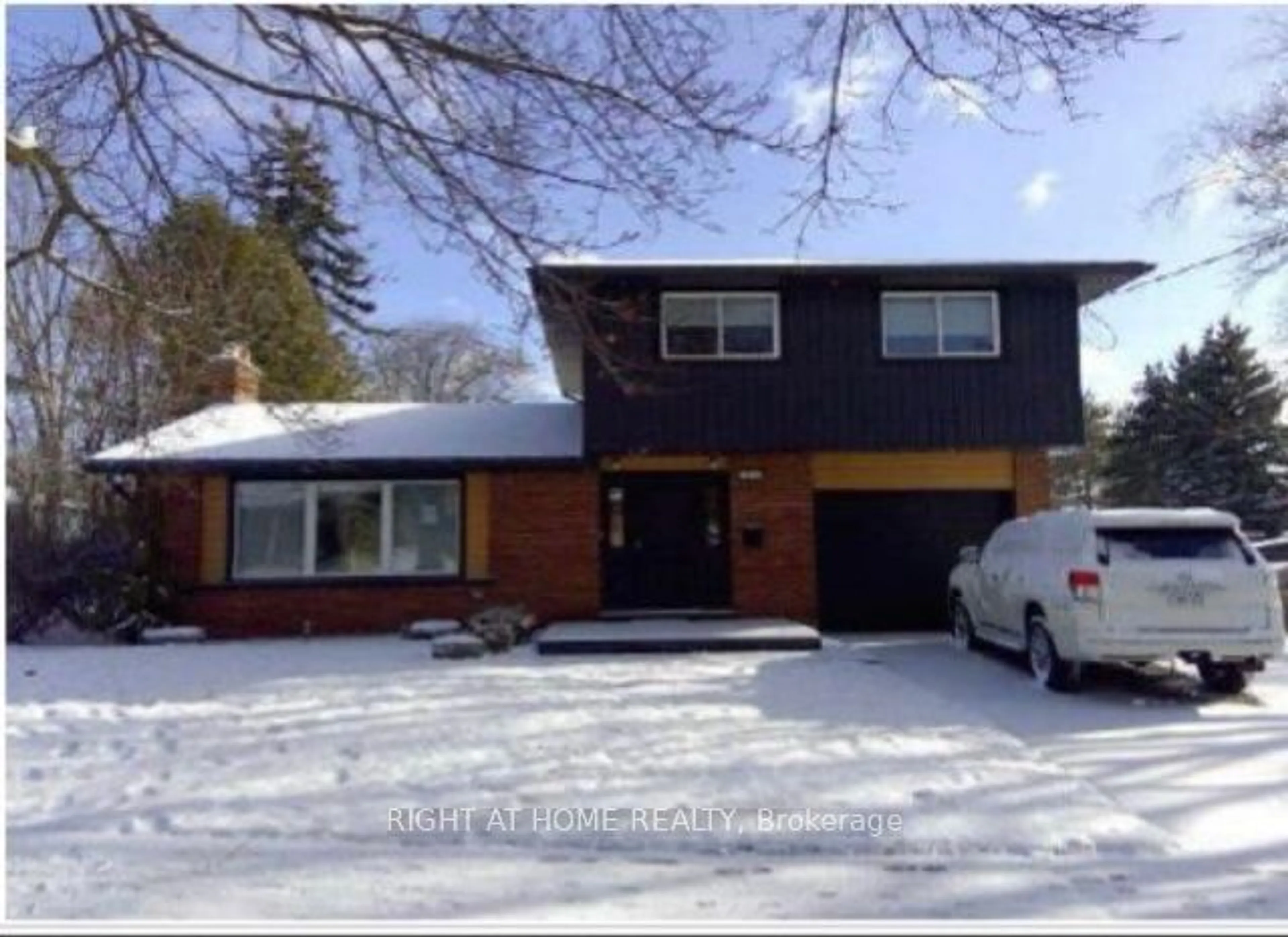 Frontside or backside of a home for 96 Uplands Dr, Kitchener Ontario N2M 4X6