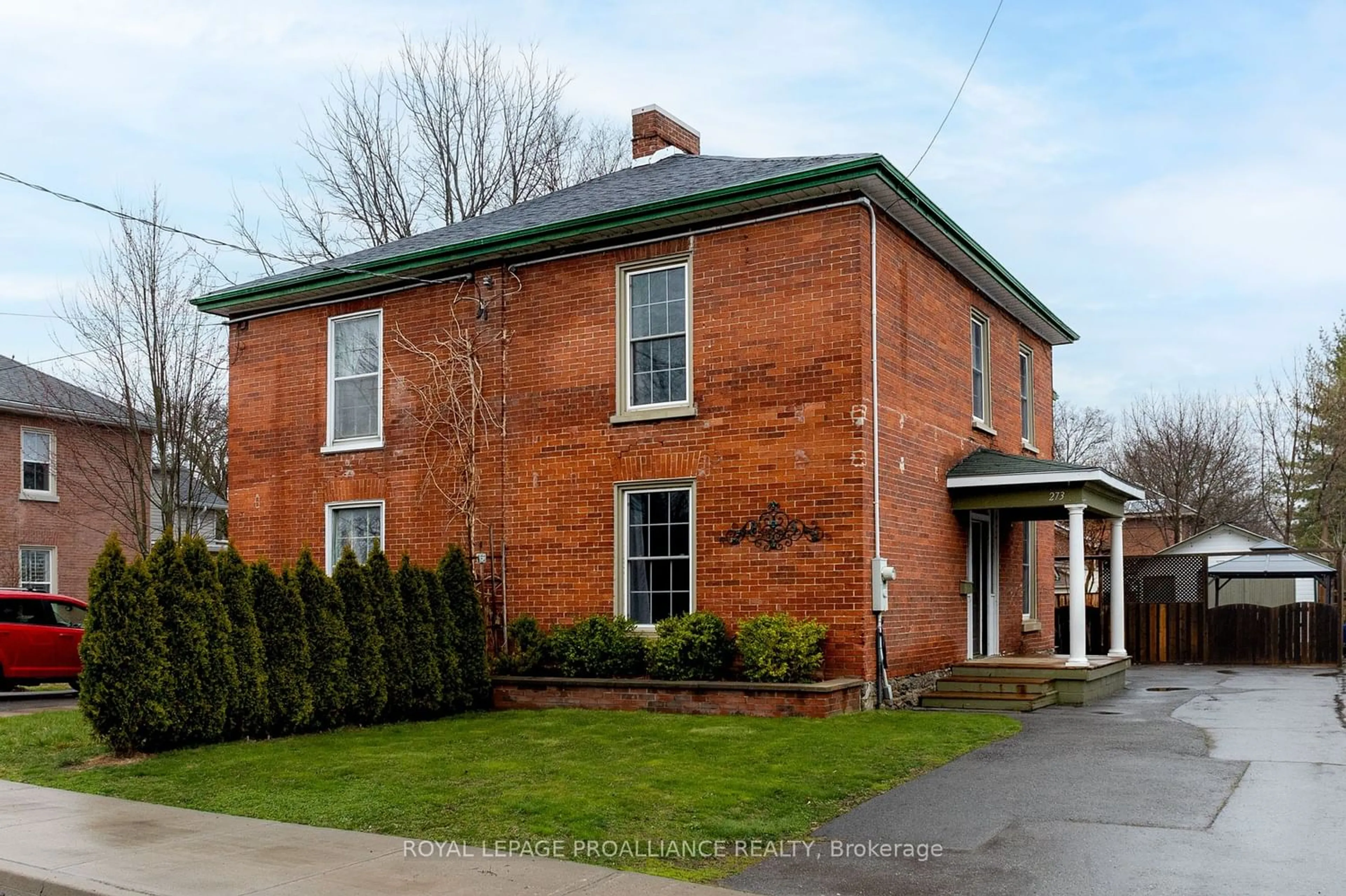 Home with brick exterior material for 273 Charles St, Belleville Ontario K8N 3M7