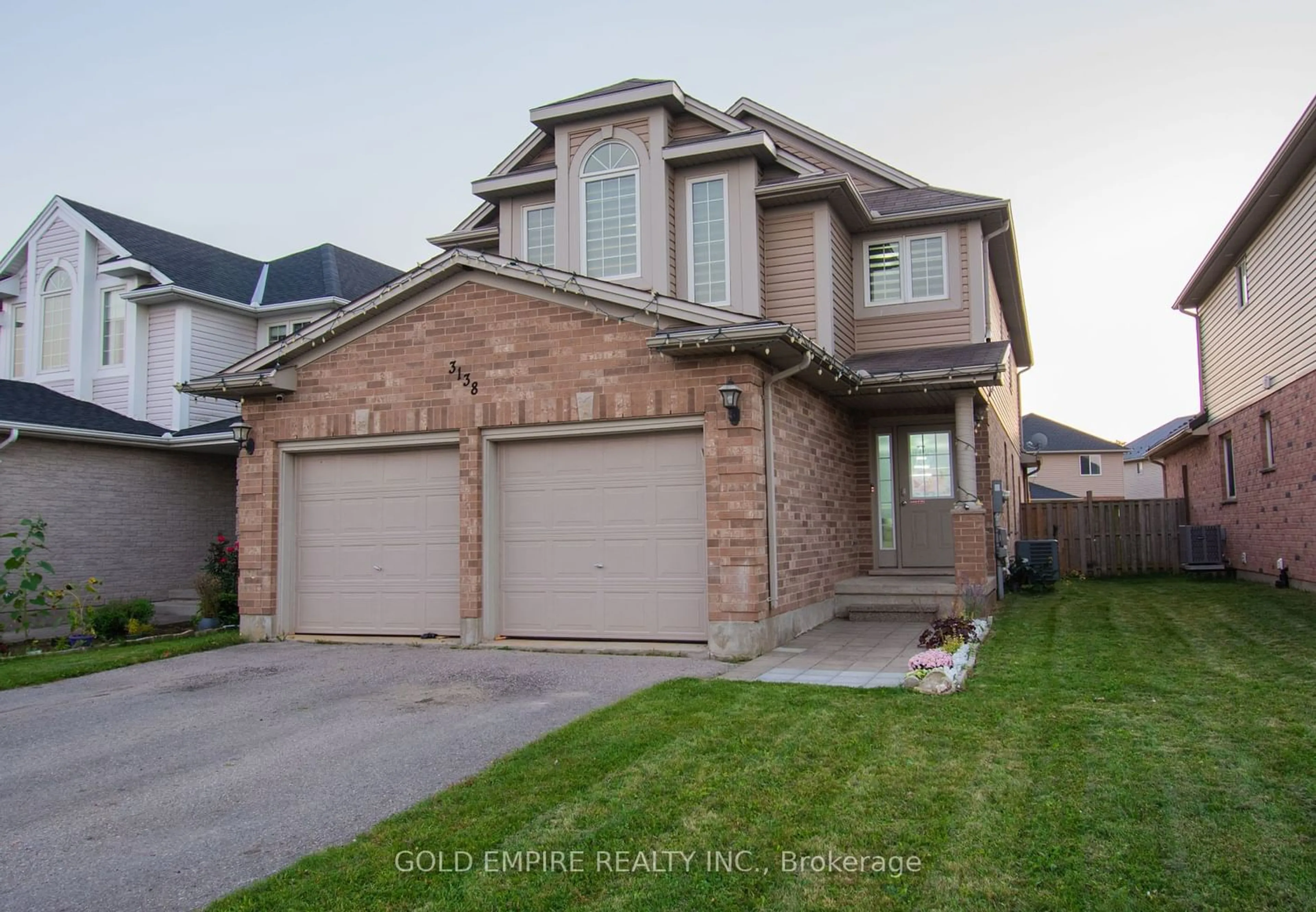 Frontside or backside of a home for 3138 Meadowgate Blvd, London Ontario N6M 0B7