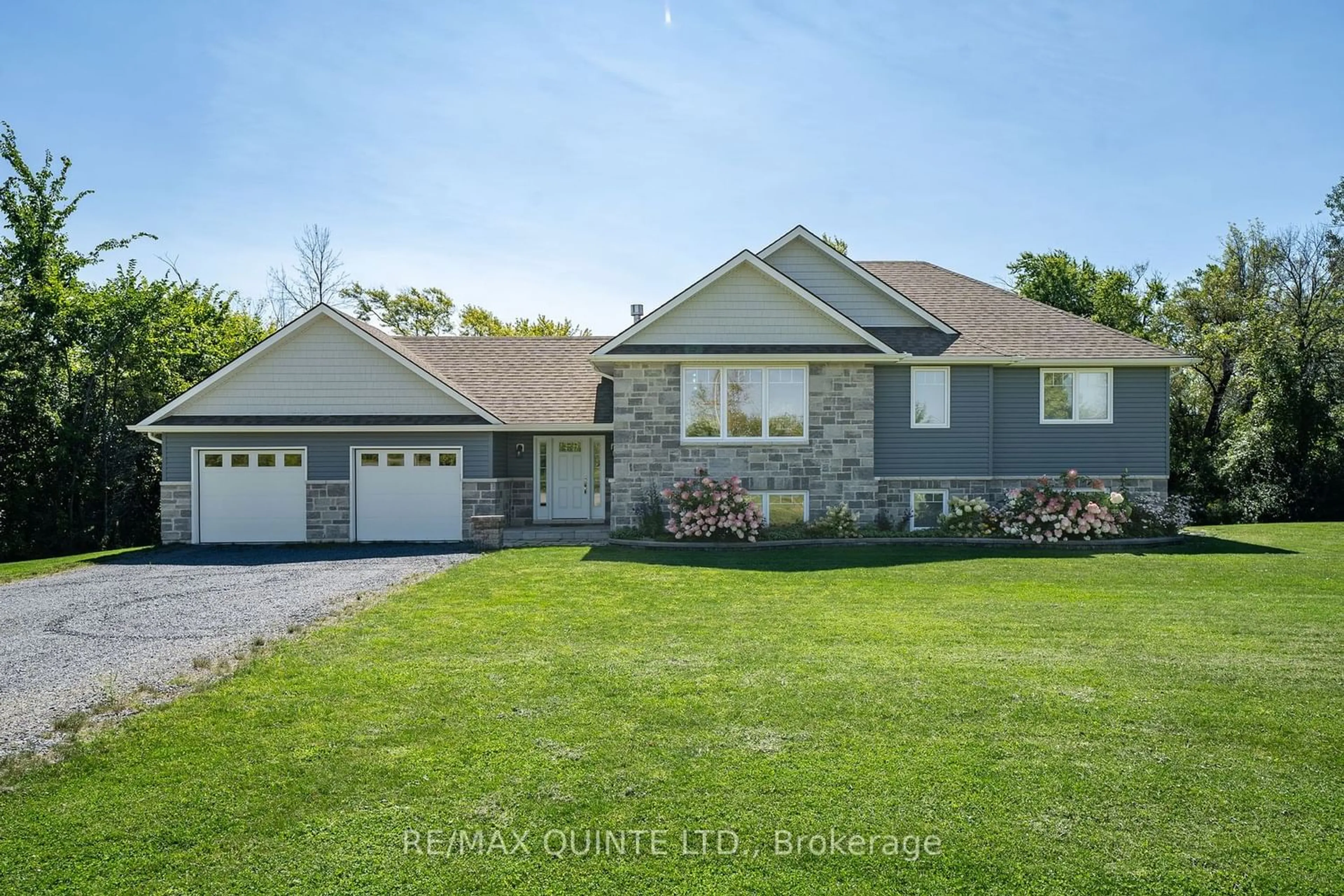 Frontside or backside of a home for 1647 Lakeside Dr, Prince Edward County Ontario K0K 1T0