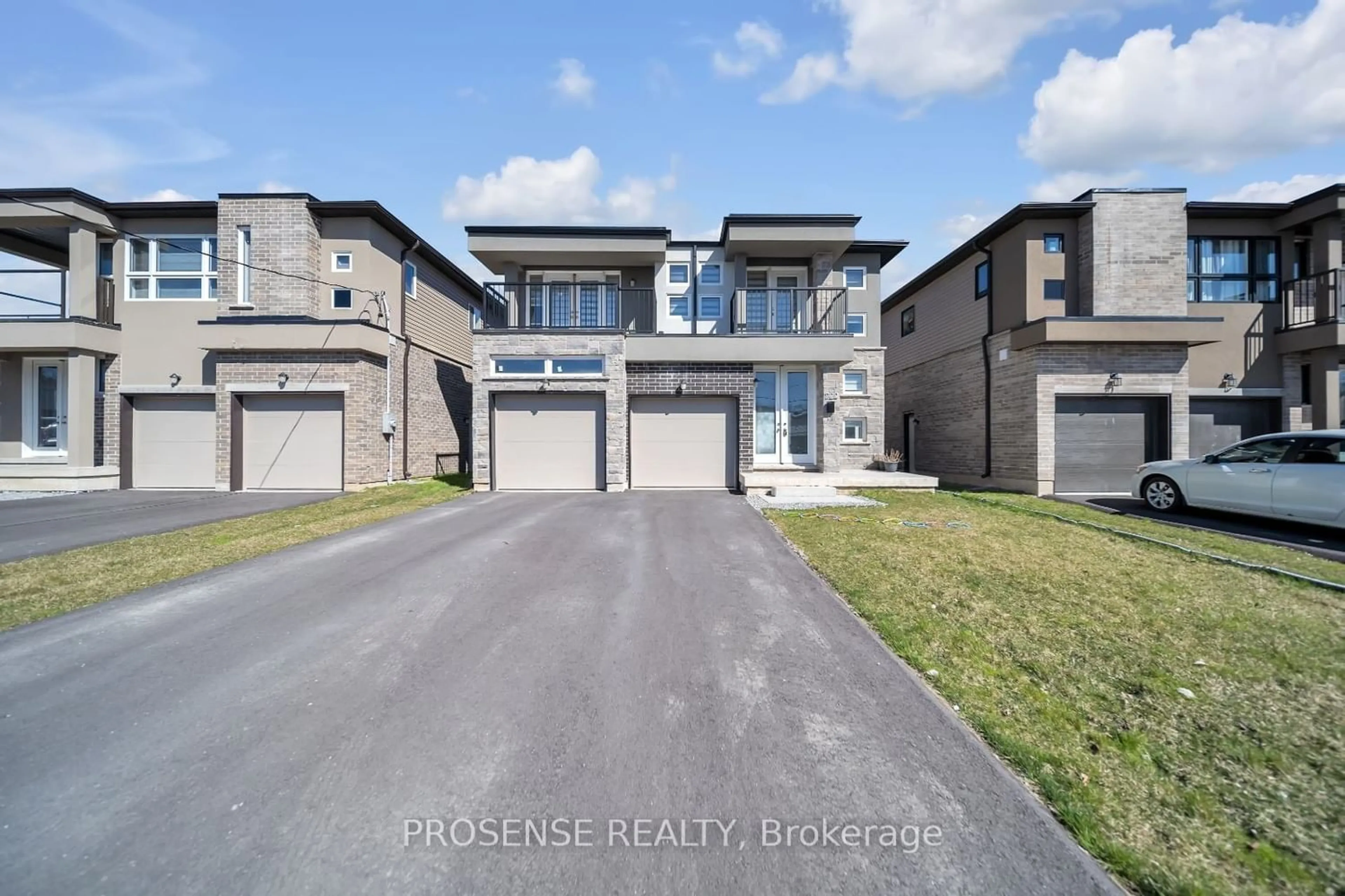 Frontside or backside of a home for 222 Morton St, Thorold Ontario L2V 1C7