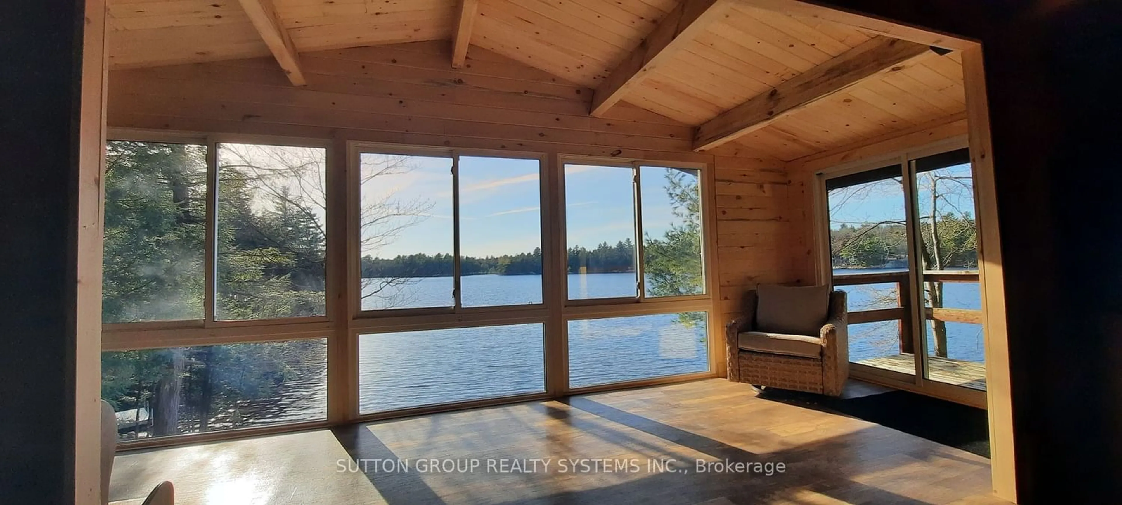 Indoor or outdoor pool for 397 Healey Lake Water, The Archipelago Ontario P0T 1E0
