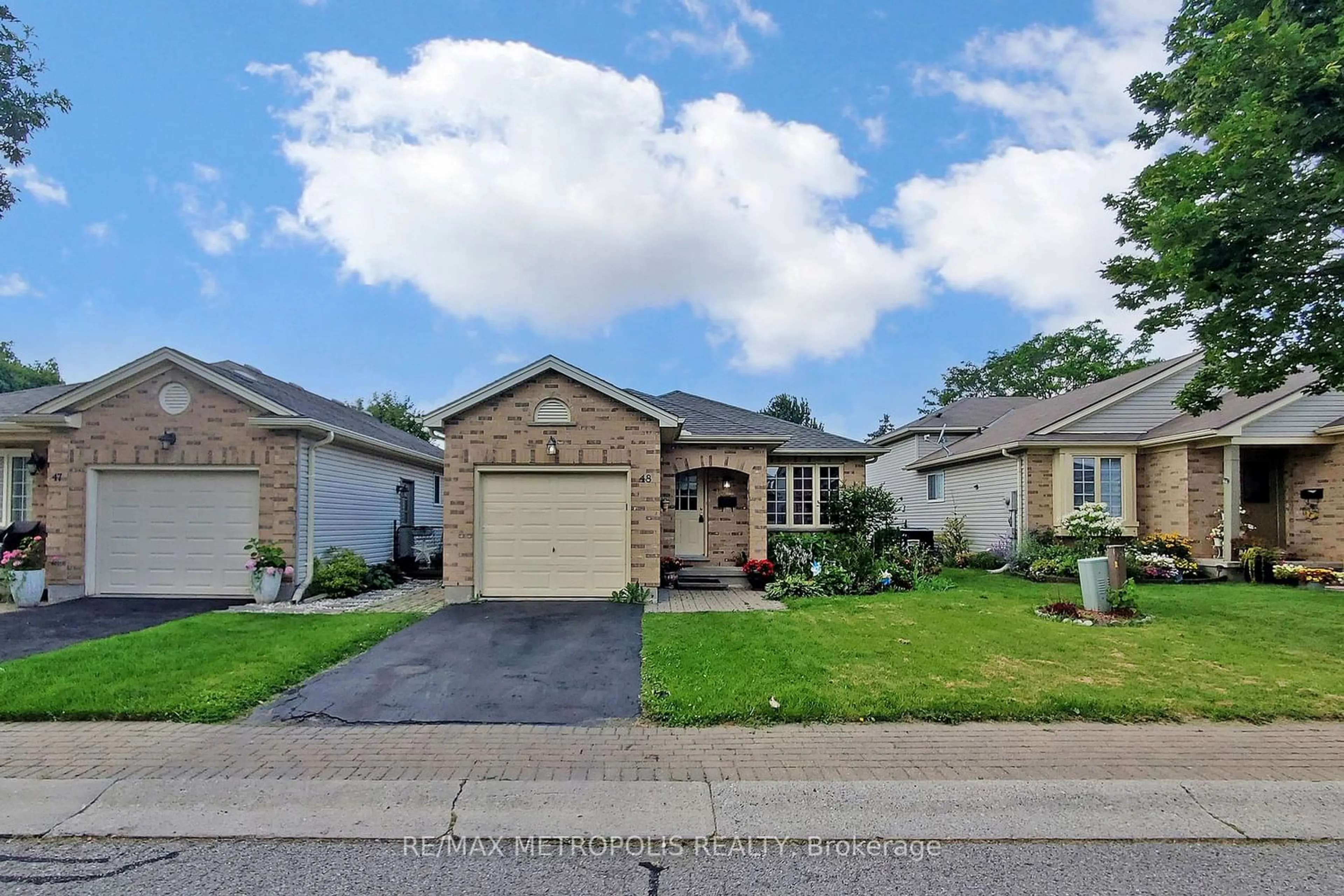 Frontside or backside of a home for 325 Lighthouse Rd #48, London Ontario N6M 1H8
