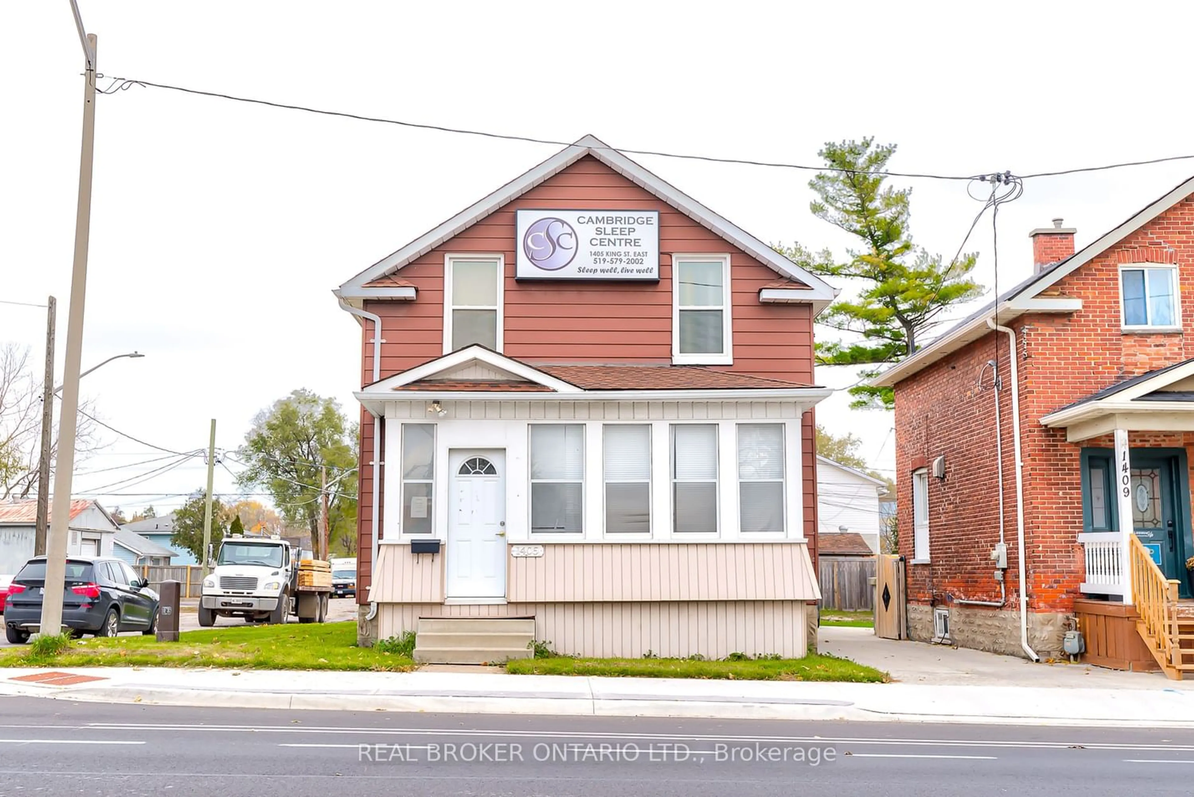 Frontside or backside of a home for 1405 King St, Cambridge Ontario N3H 3R3