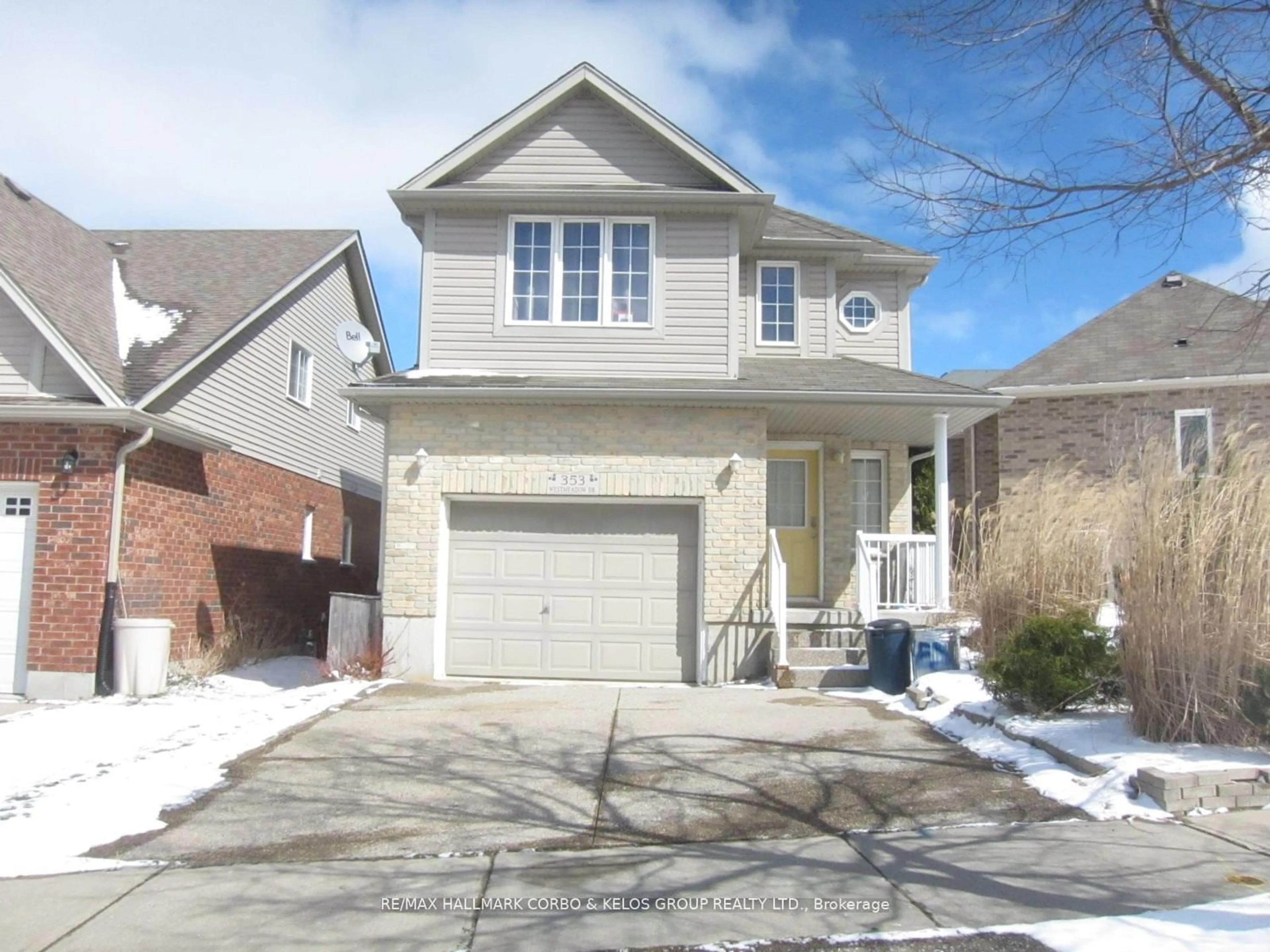 Frontside or backside of a home for 353 Westmeadow Dr, Kitchener Ontario N2N 3R3