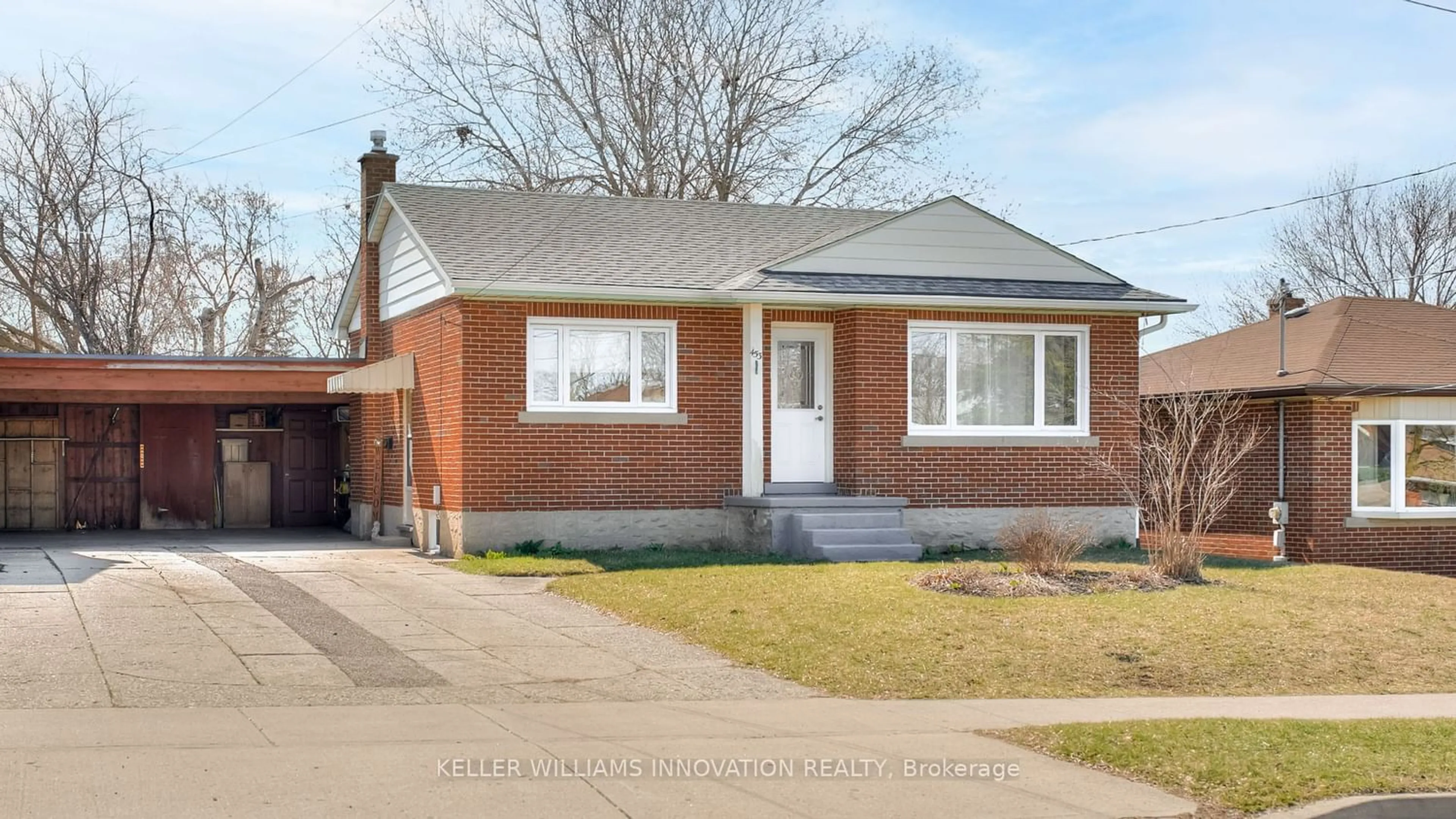 Frontside or backside of a home for 453 Highland Rd, Kitchener Ontario N2M 3W8