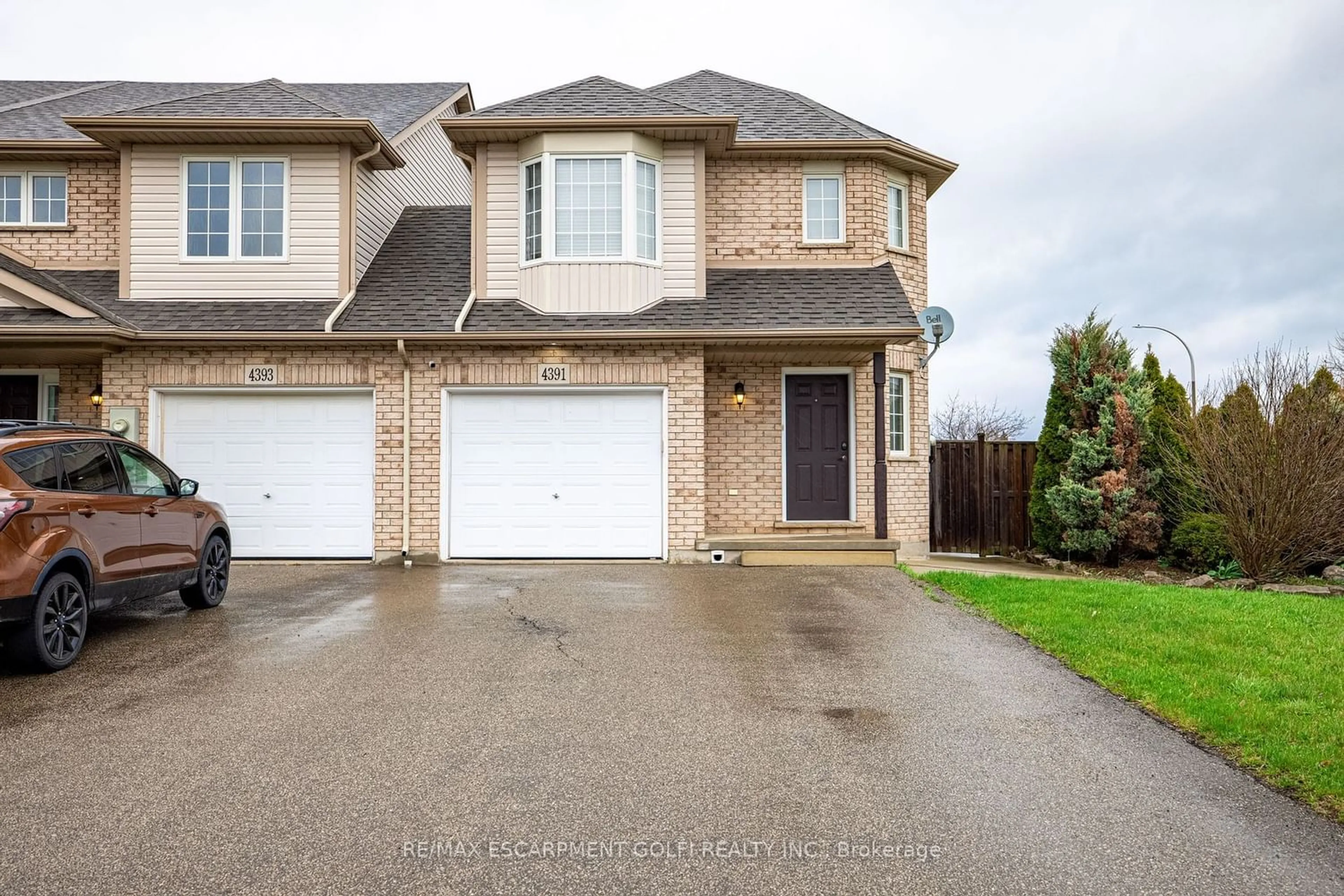 Frontside or backside of a home for 4391 Christopher Crt, West Lincoln Ontario L0R 1B5