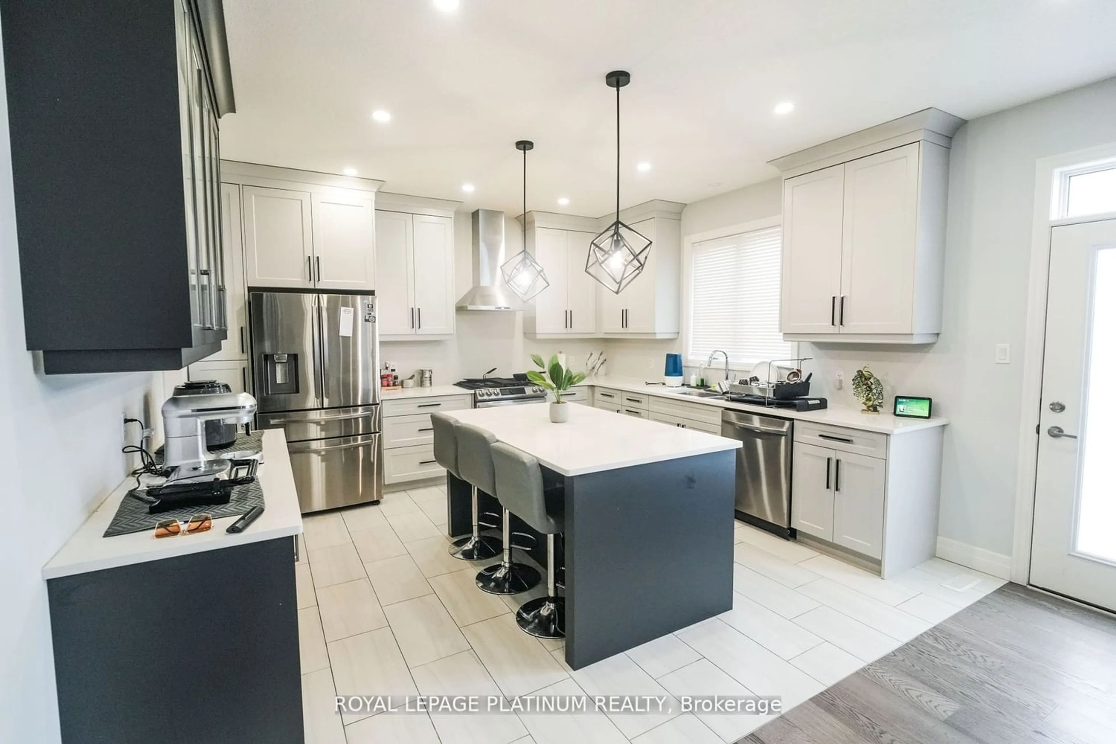 Contemporary kitchen for 188 Boardwalk Way, Thames Centre Ontario N0L 1G5