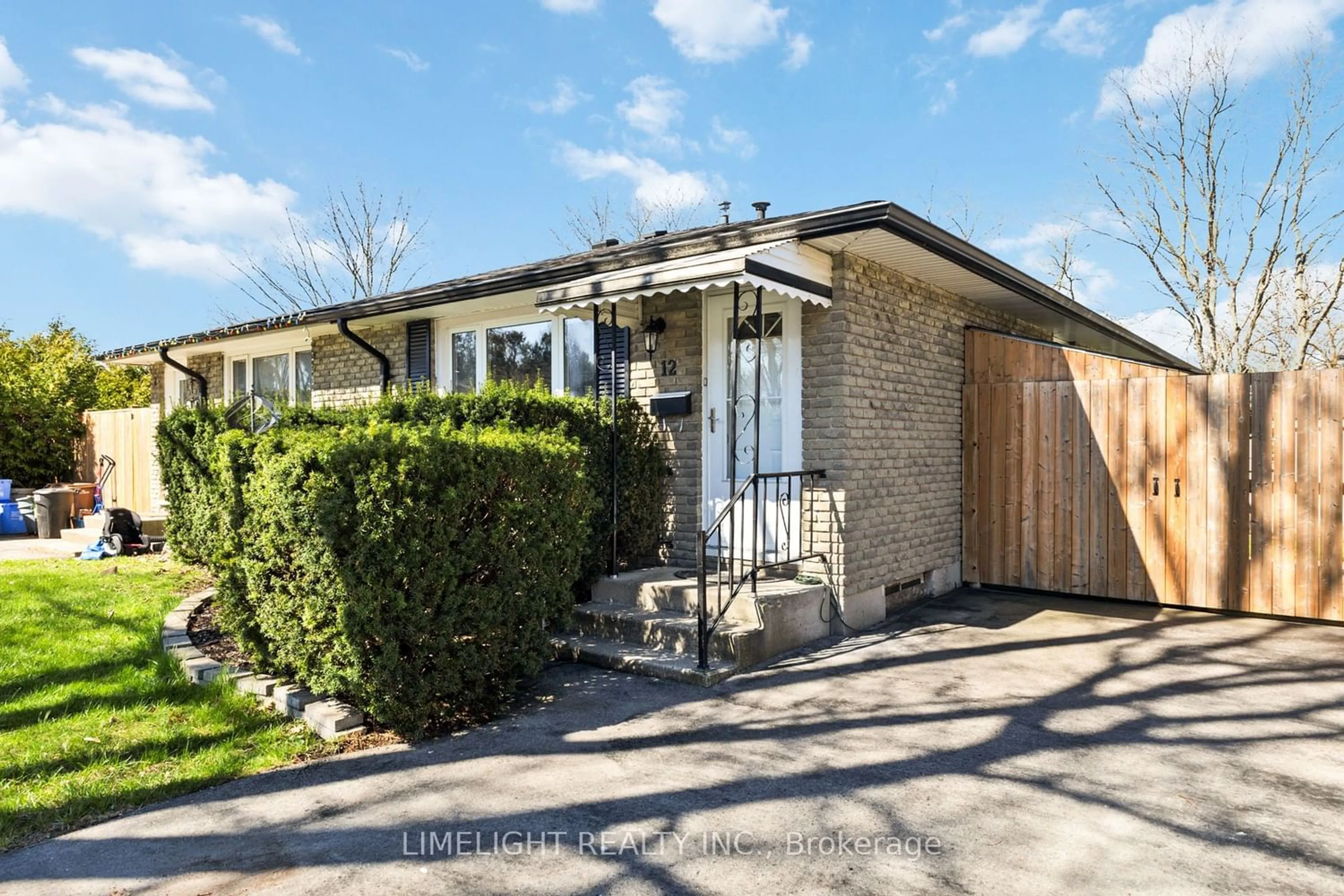 Frontside or backside of a home for 12 Mohegan Cres, London Ontario N5V 2X6