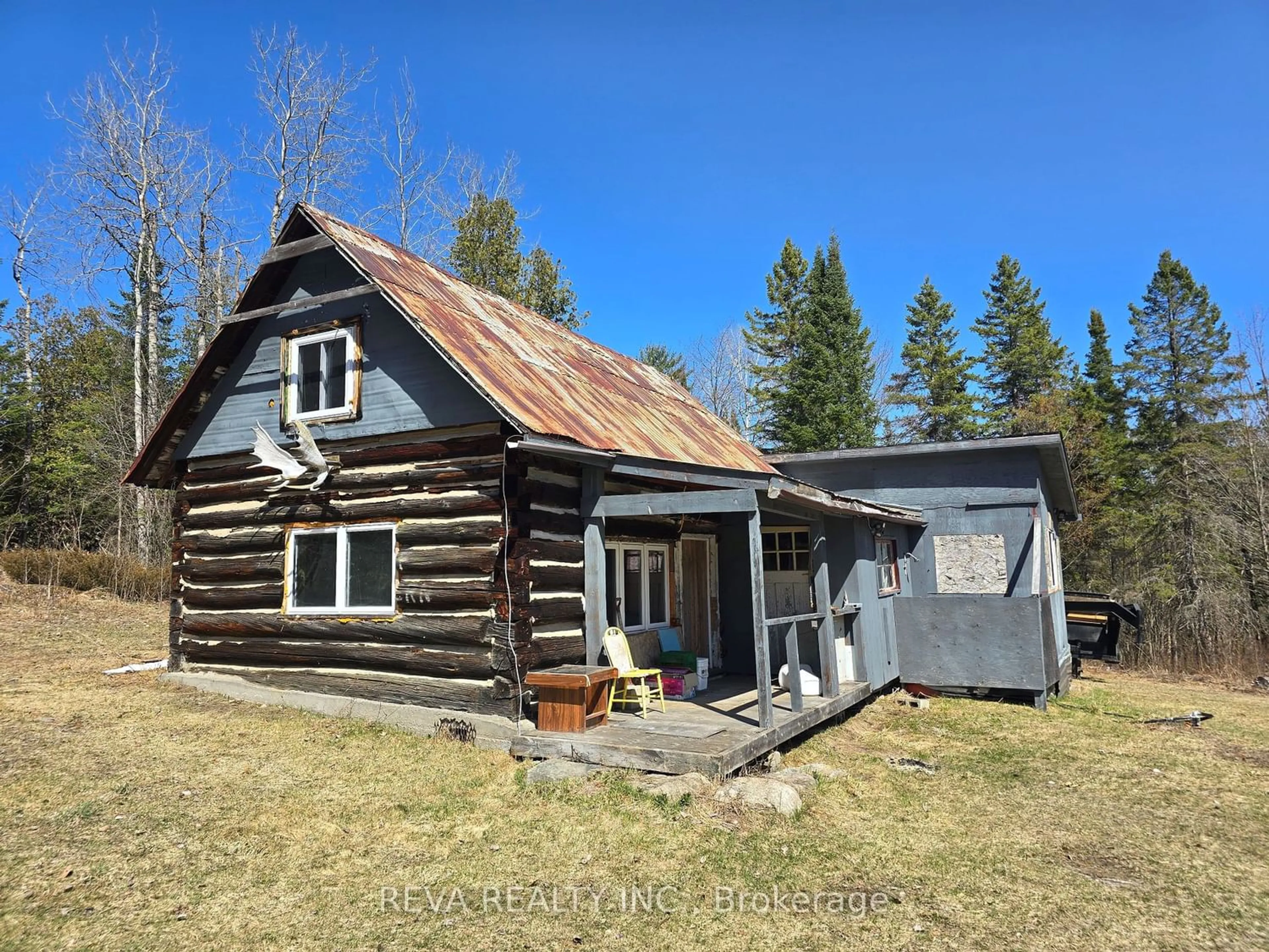 Cottage for 322 Lower Spruce Hedge Rd, Greater Madawaska Ontario K0J 1G0