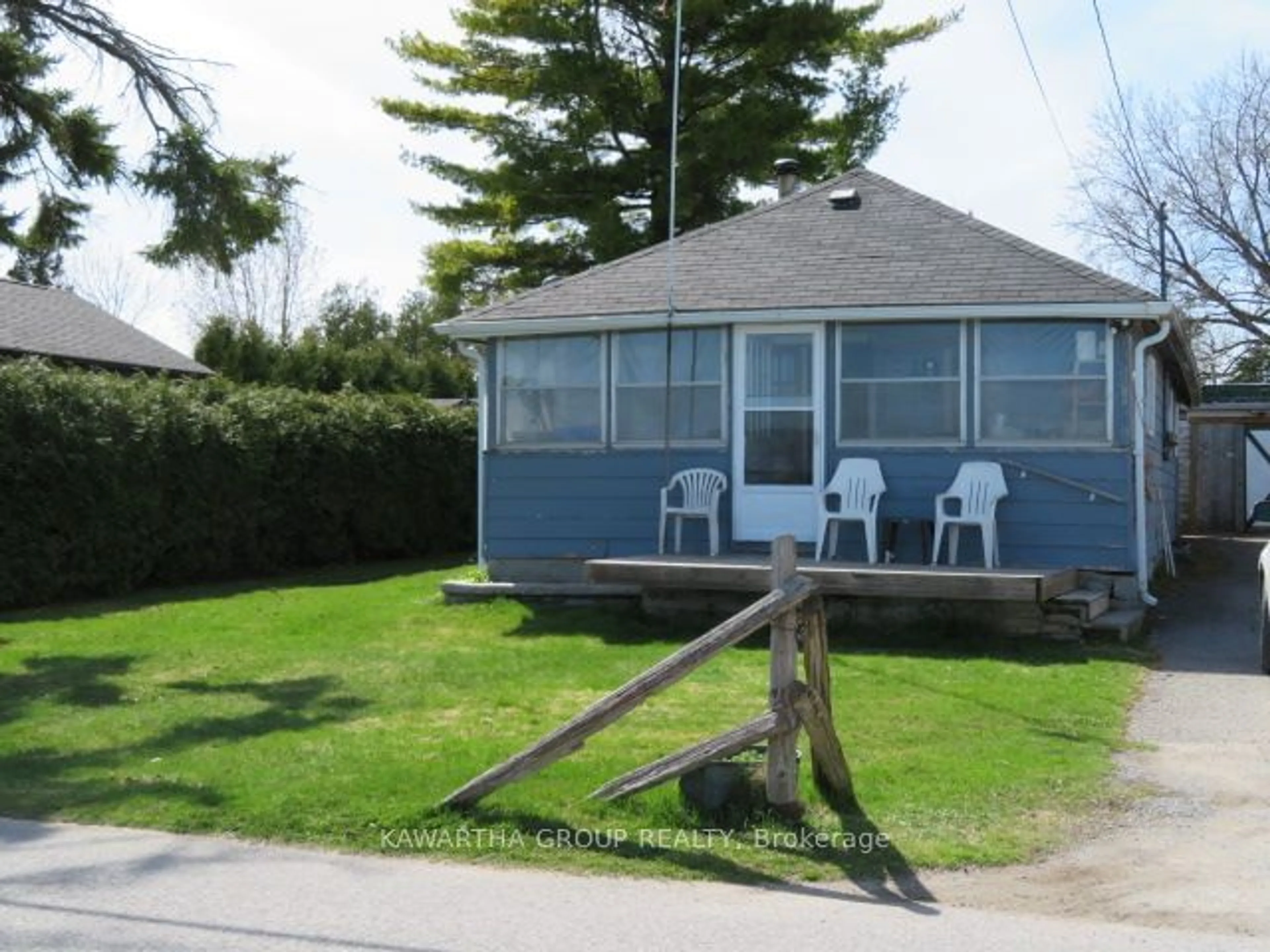 Frontside or backside of a home for 477 Long Beach Rd, Kawartha Lakes Ontario K0M 1G0