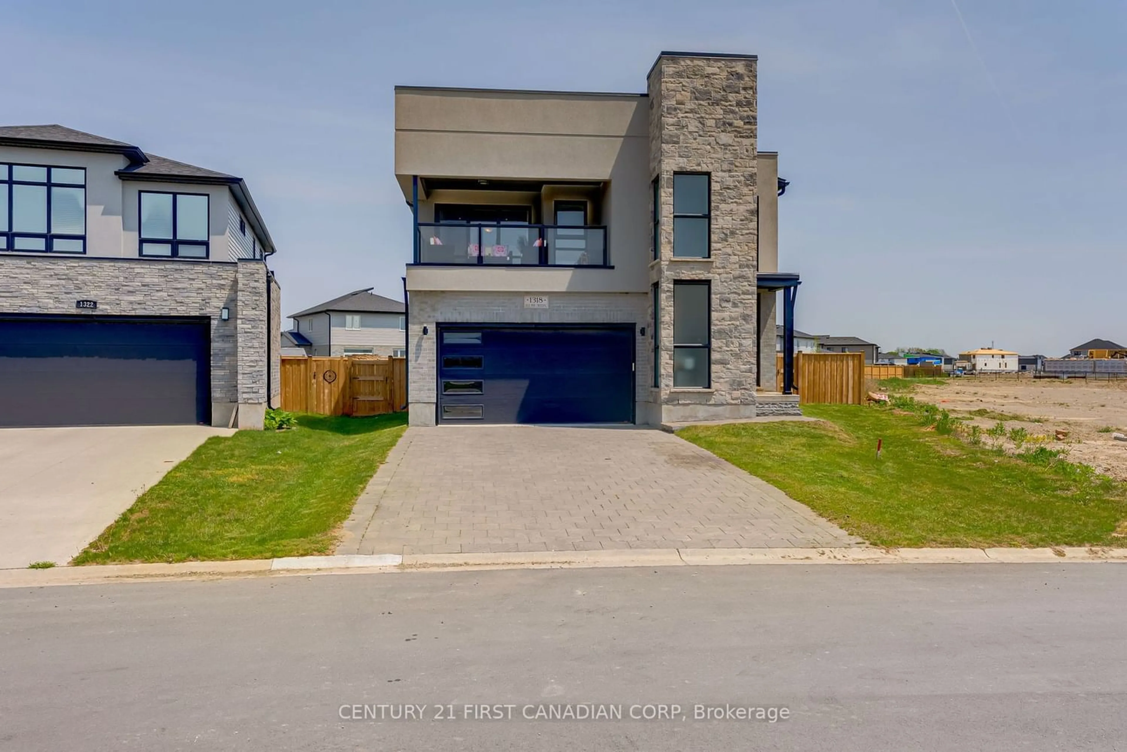 Frontside or backside of a home for 1318 Red Pine Cres, London Ontario N6G 0M6
