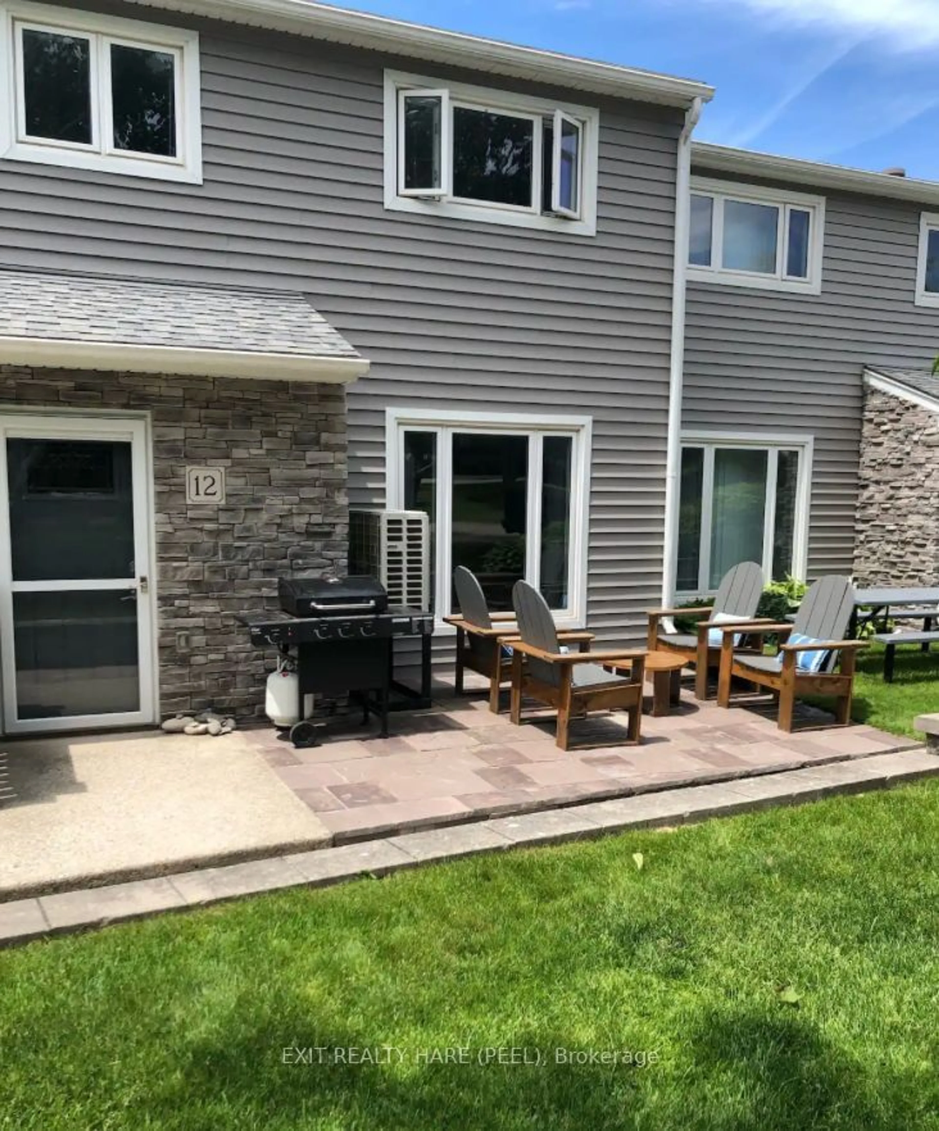 Patio for 633 Harbour St #12, Saugeen Shores Ontario N0H 2C5