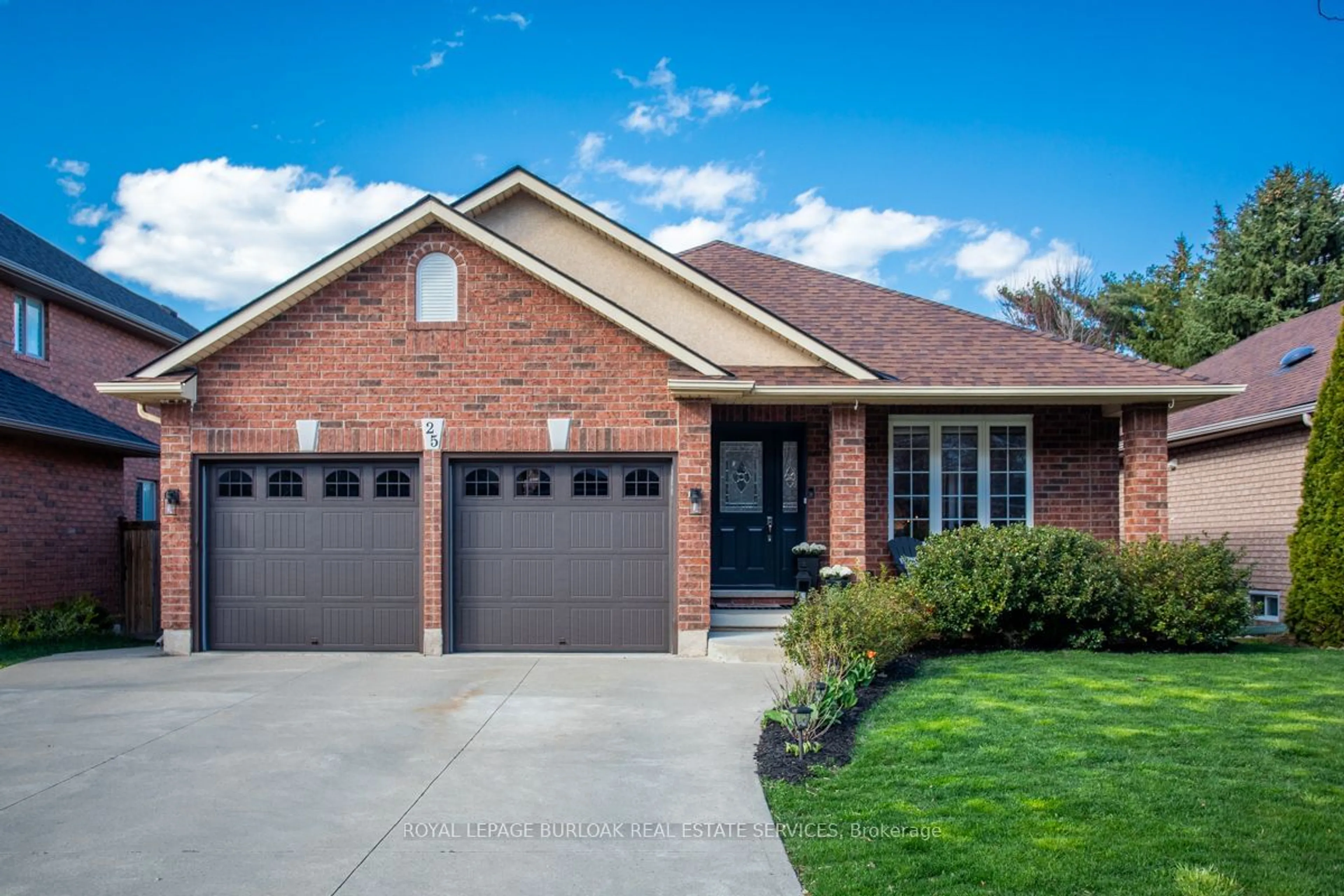Home with brick exterior material for 25 Evergreens Dr, Grimsby Ontario L3M 5P8