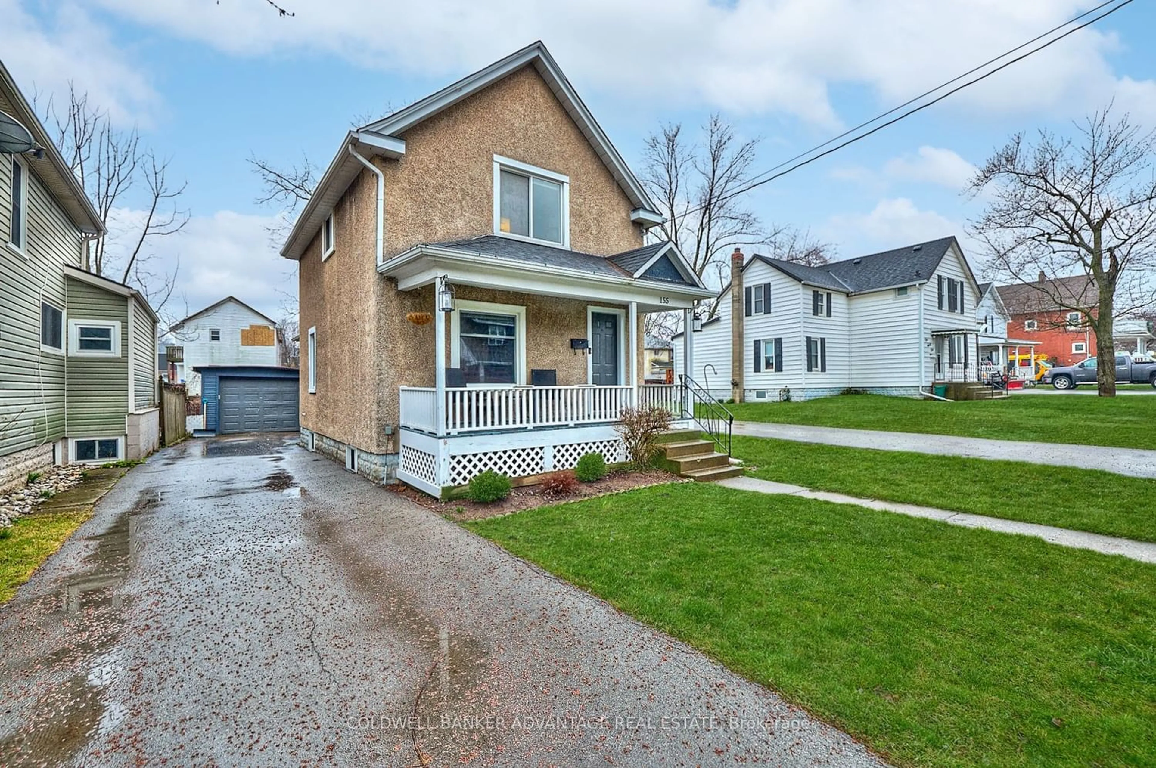 Frontside or backside of a home for 155 Bald St, Welland Ontario L3C 5C5