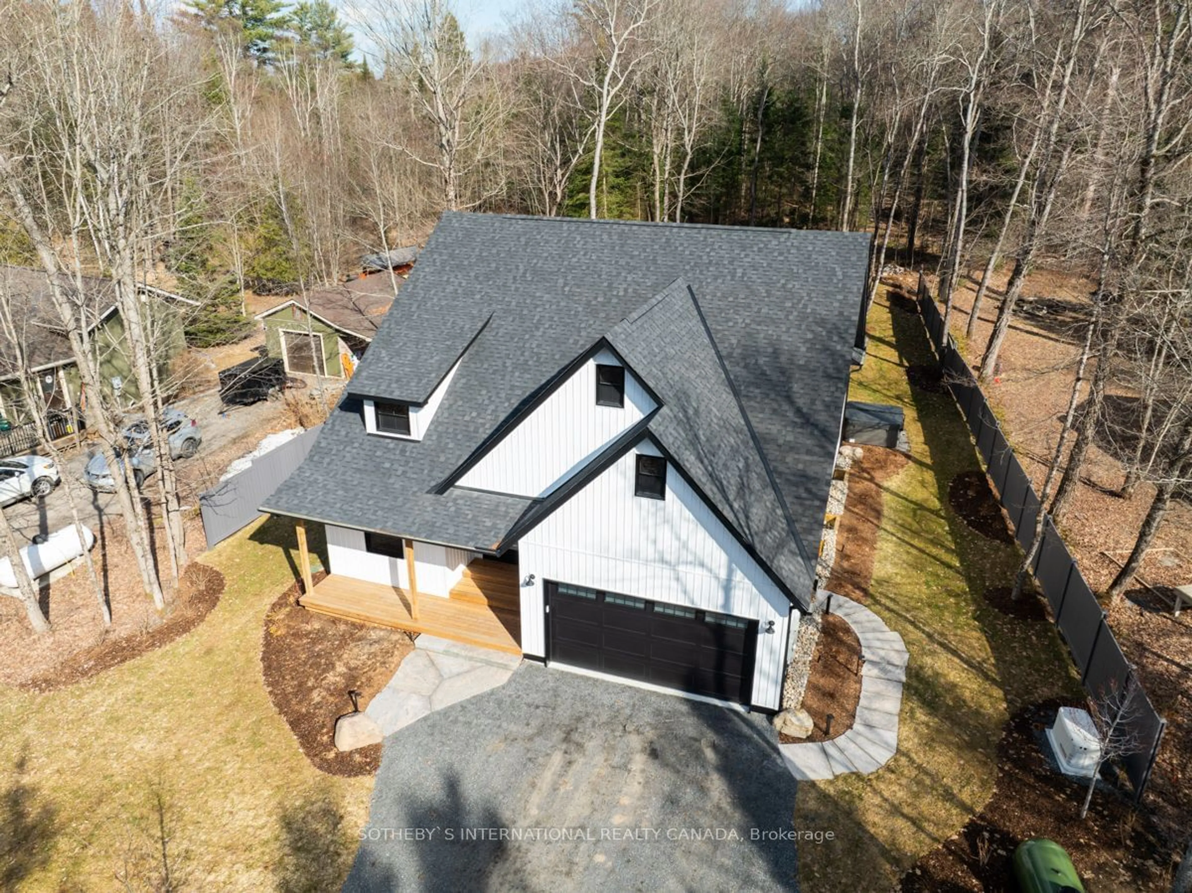 Frontside or backside of a home for 189 Balsam Chutes Rd, Huntsville Ontario P0B 1L0