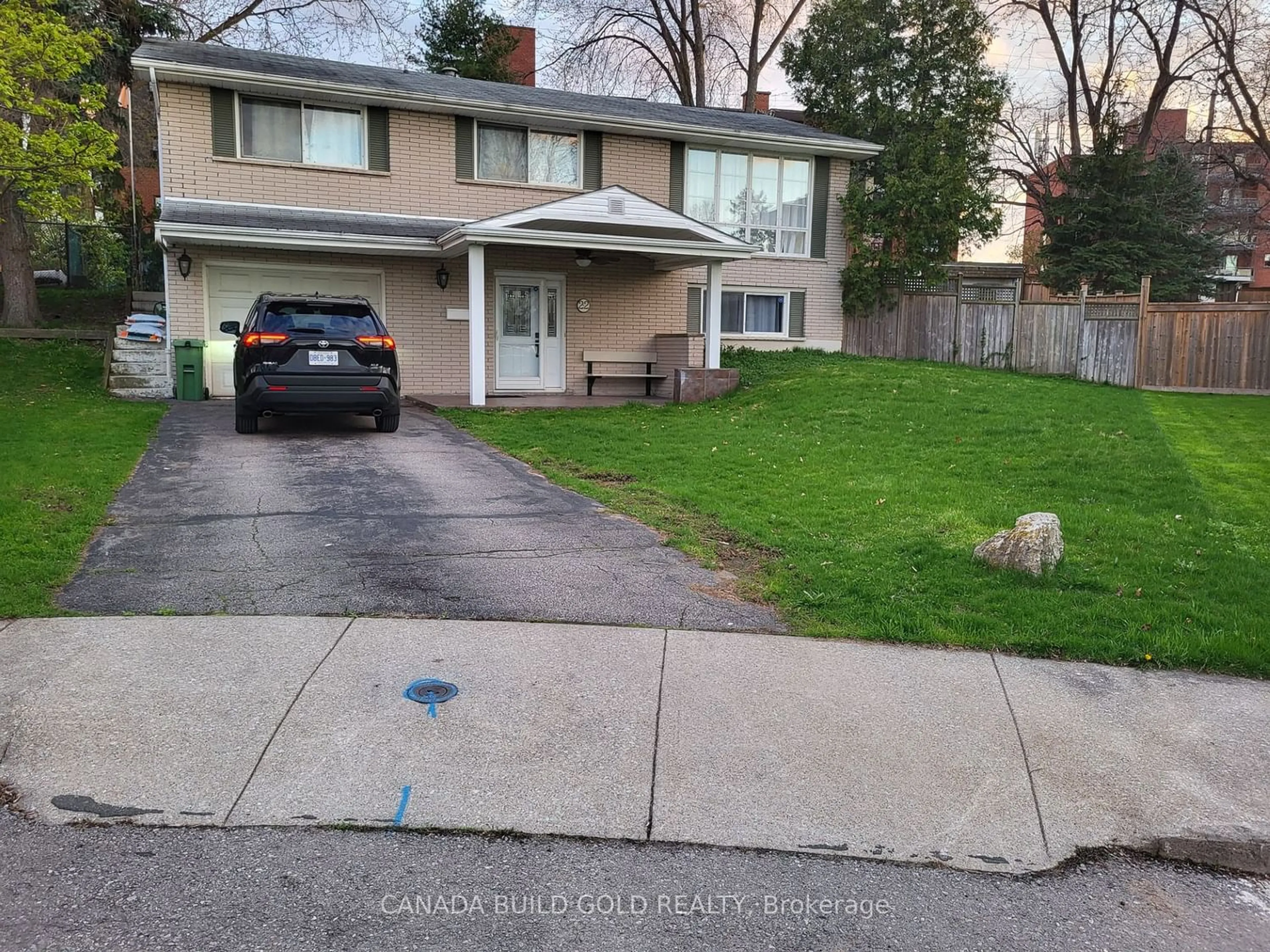 Frontside or backside of a home for 22 Colonial Crt, Hamilton Ontario L8K 4H3