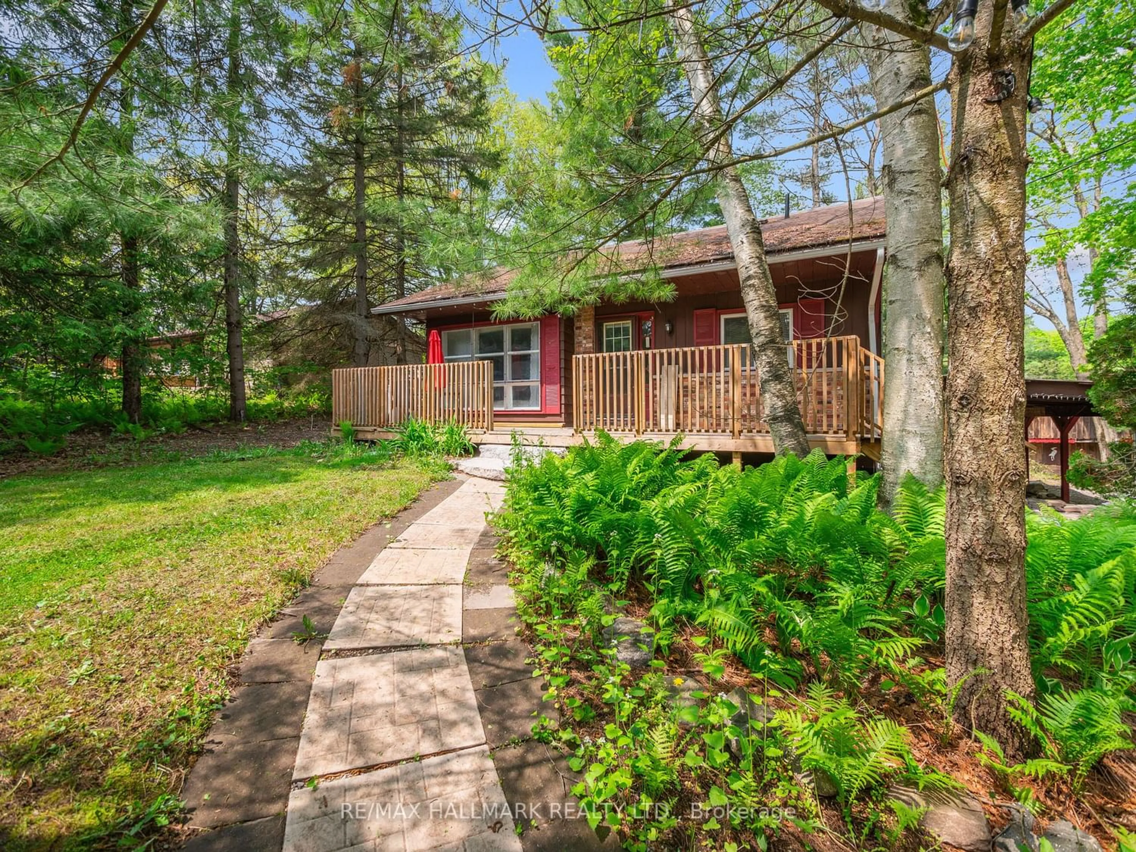 Cottage for 31 Government Dock Rd, Kawartha Lakes Ontario K0M 2L0
