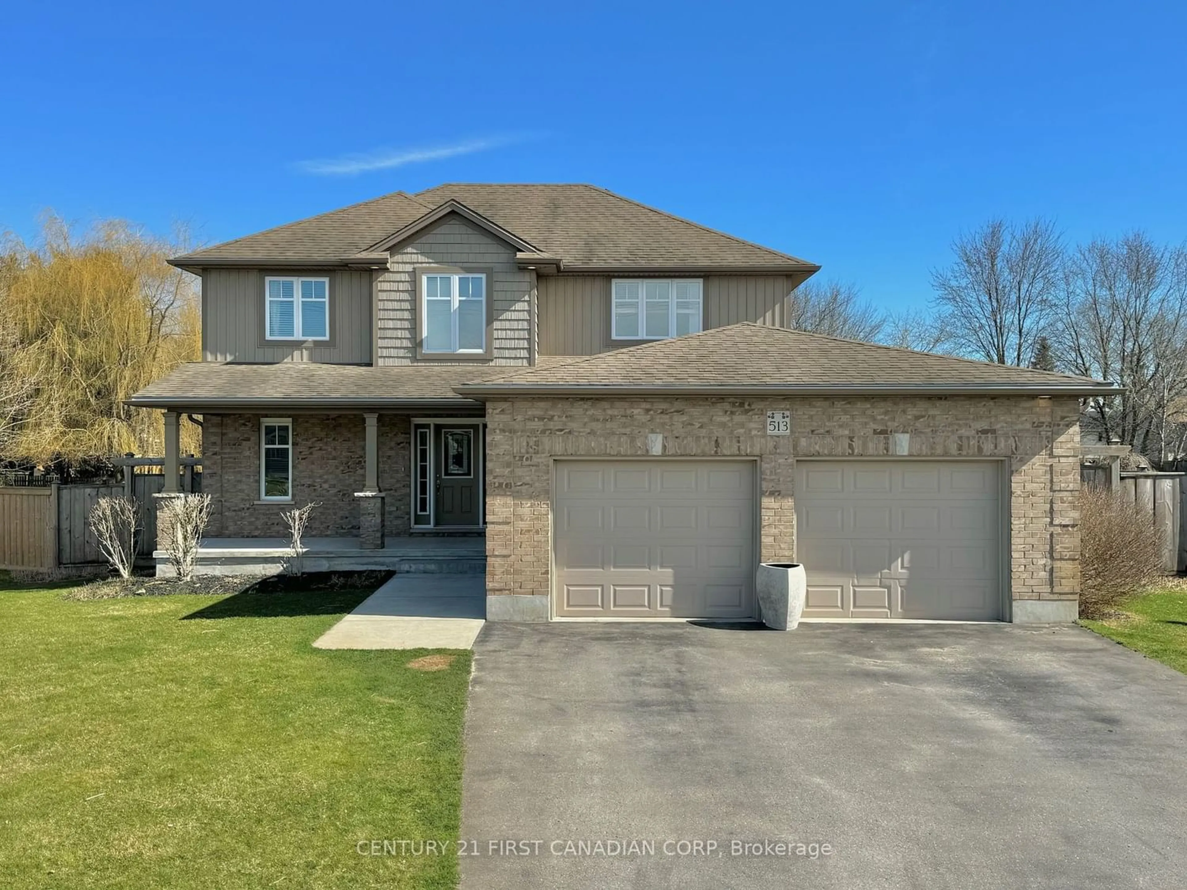 Frontside or backside of a home for 513 Juliana Dr, Strathroy-Caradoc Ontario N0L 1R0