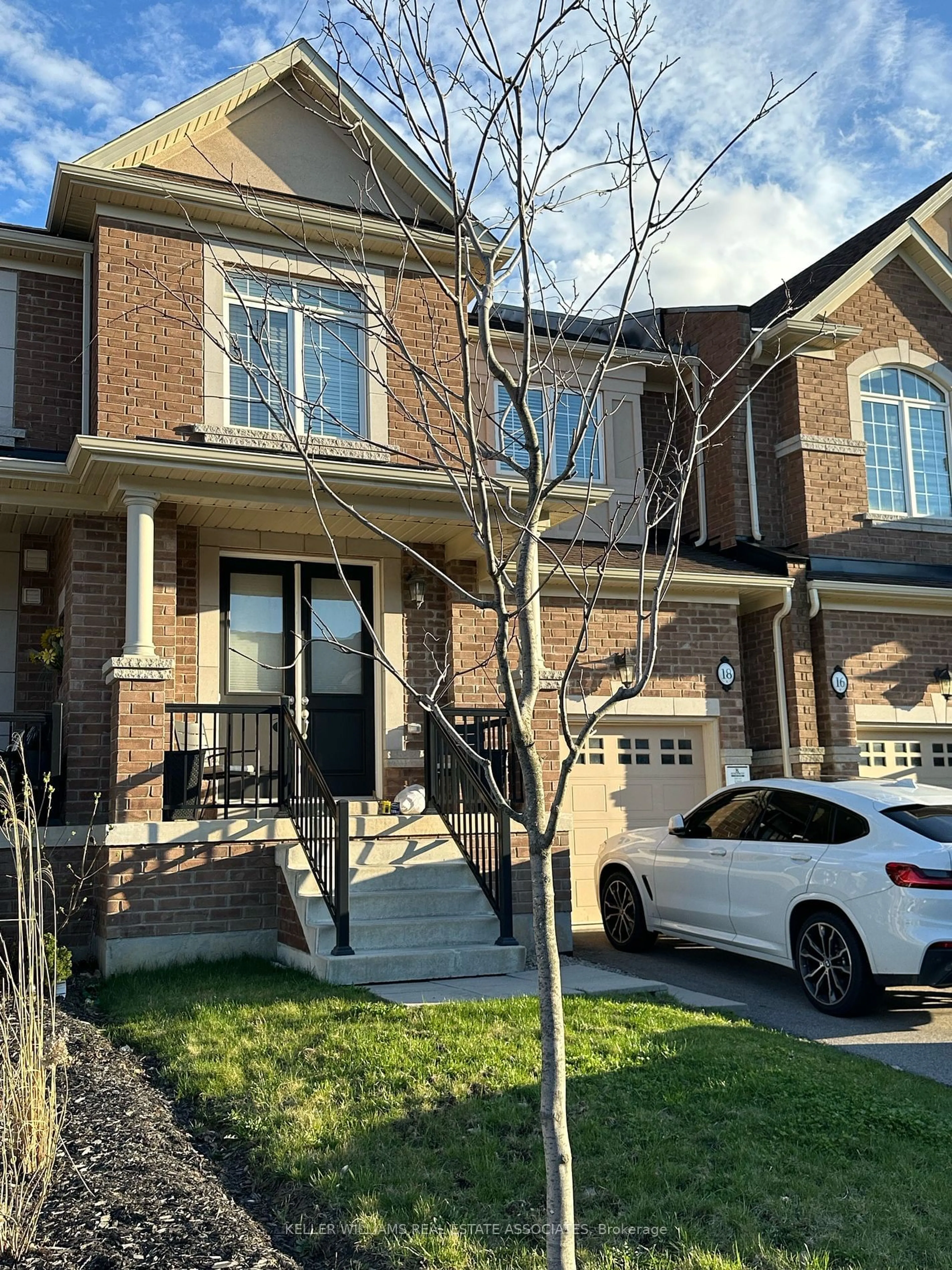 Home with brick exterior material for 18 Heming Tr, Hamilton Ontario L9K 0J8