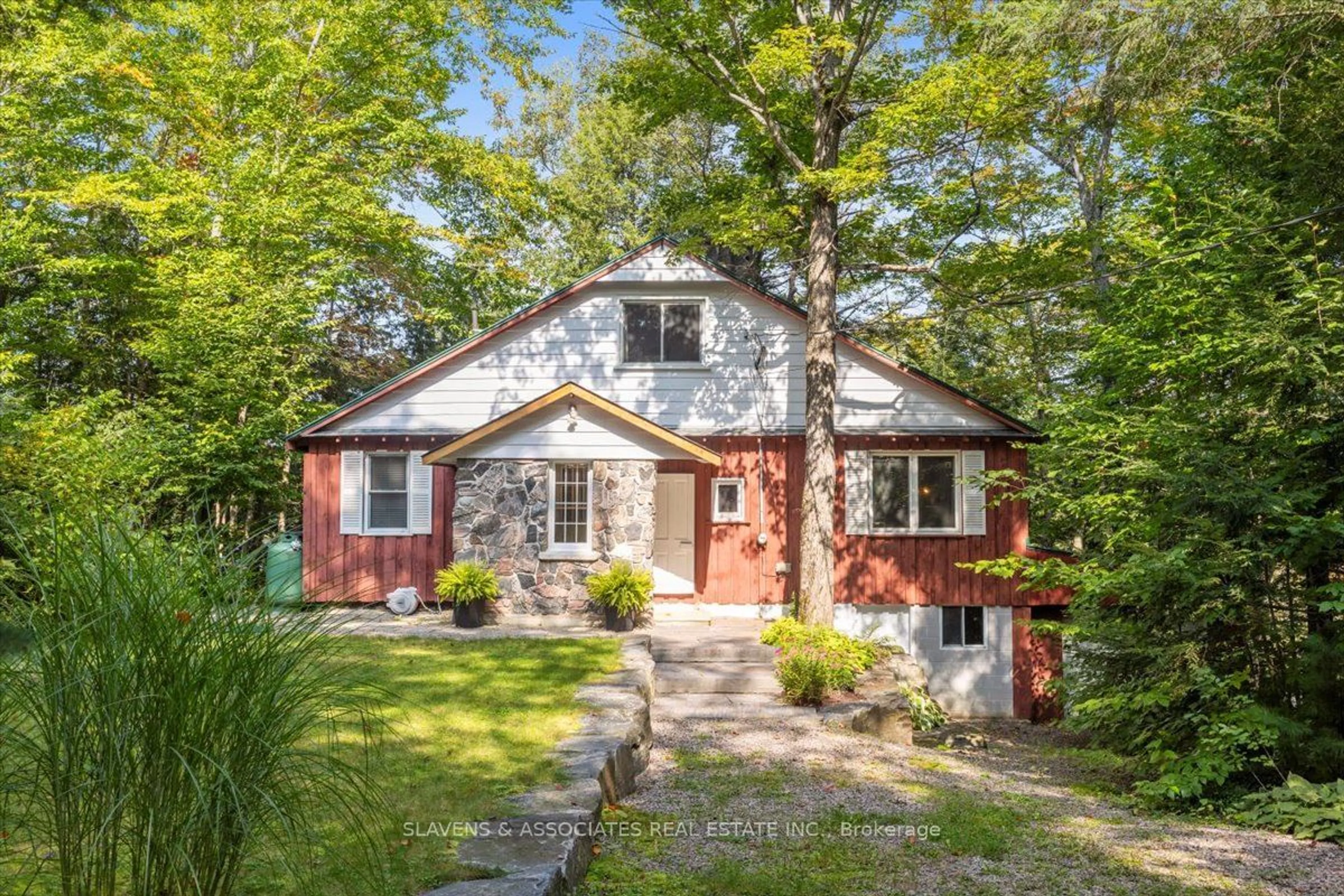 Cottage for 1150 Clearwater Shores Blvd, Muskoka Lakes Ontario P0B 1J0