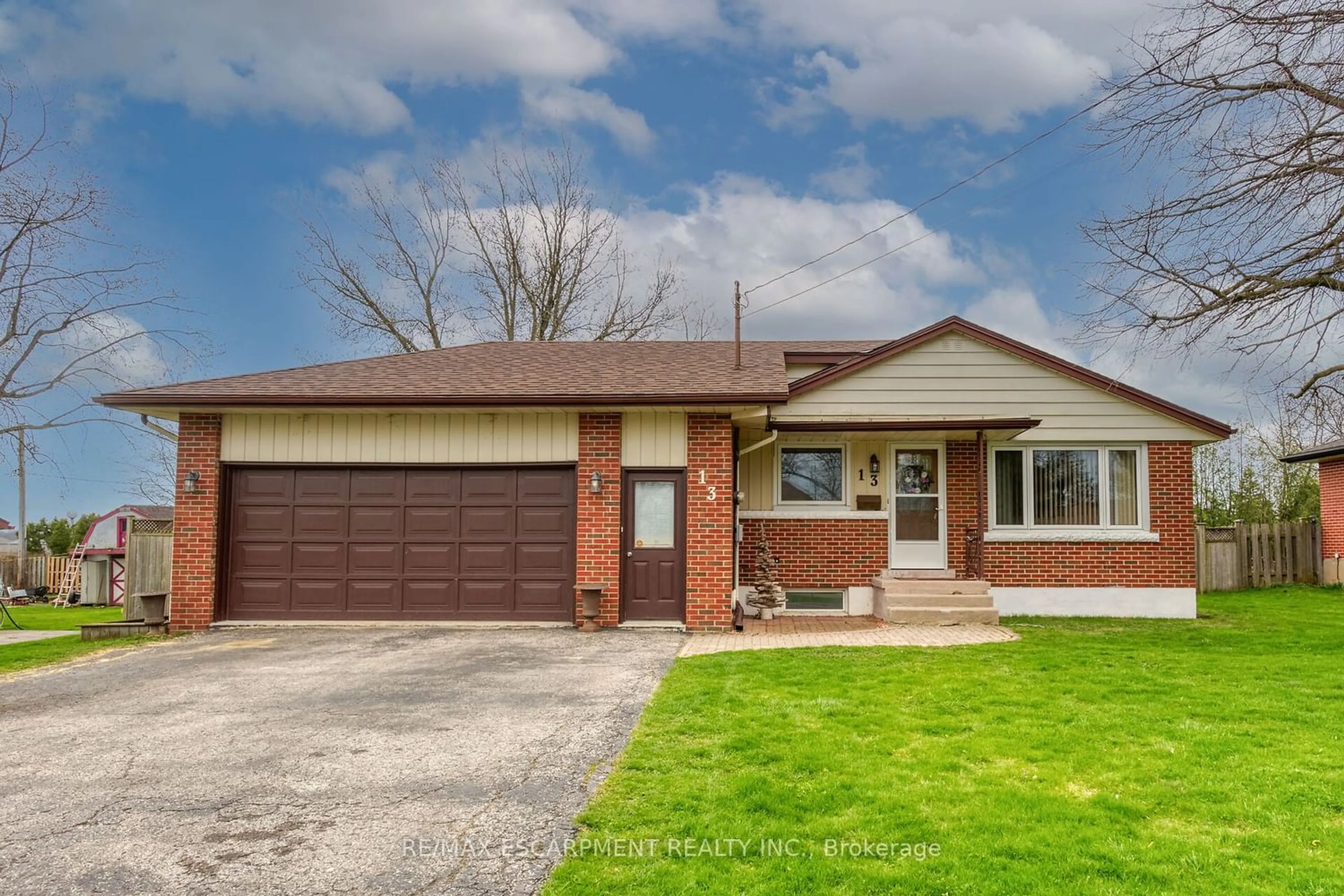 Frontside or backside of a home for 13 Brant St, Haldimand Ontario N0A 1E0