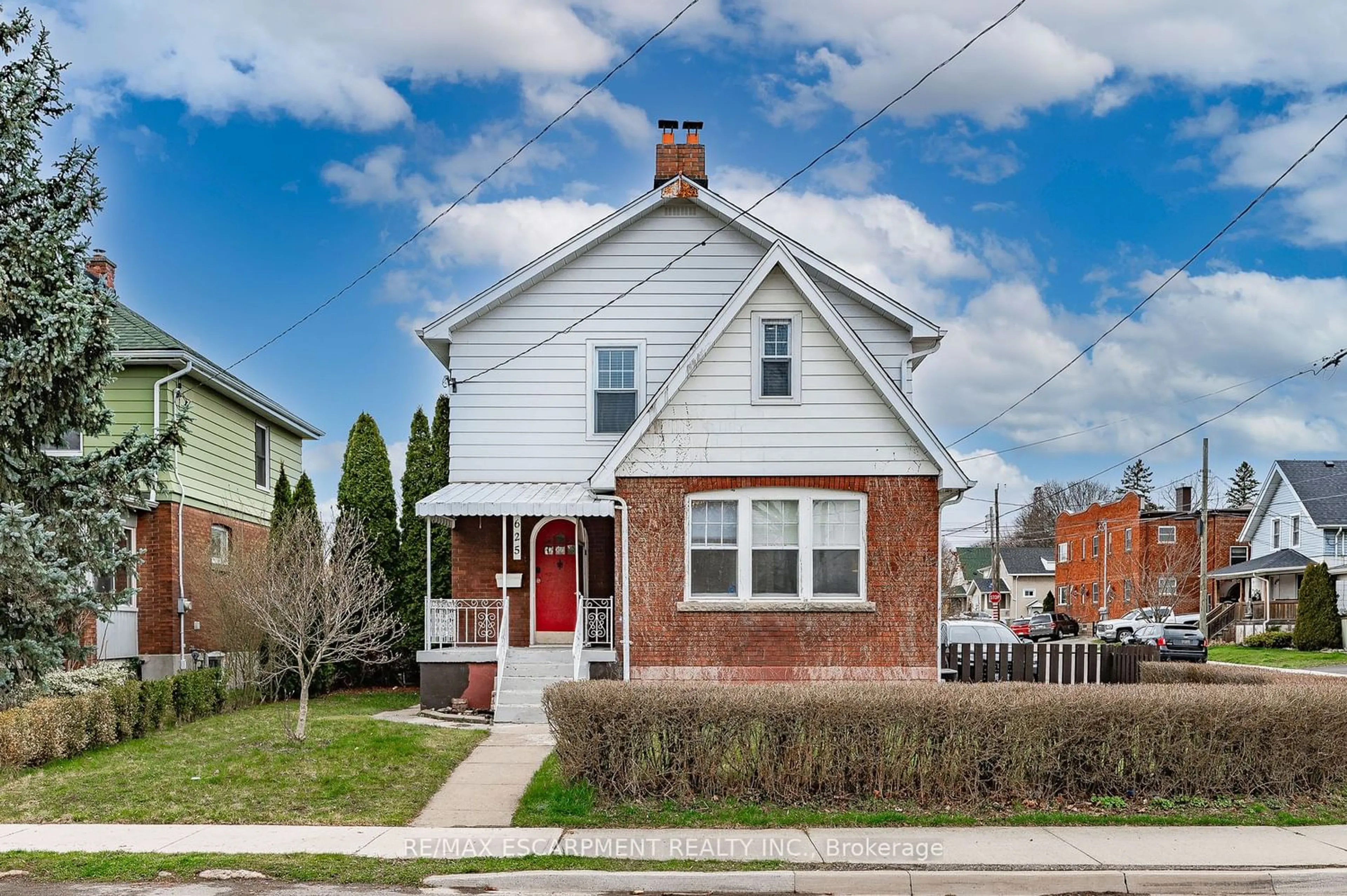 Frontside or backside of a home for 4625 Fifth Ave, Niagara Falls Ontario L2E 4R7