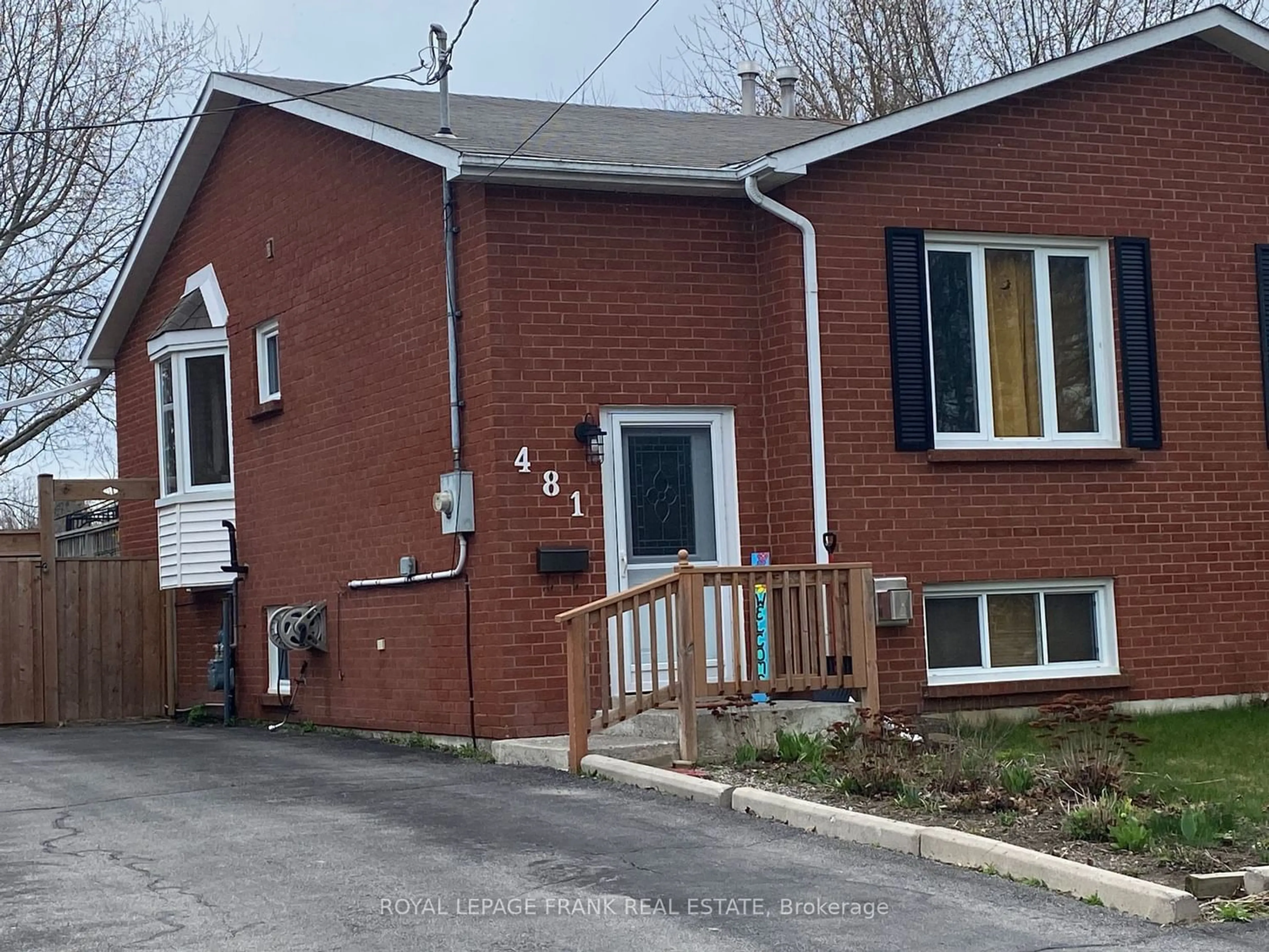 Frontside or backside of a home for 481 Burnham Manor Crt, Cobourg Ontario K9A 5C1