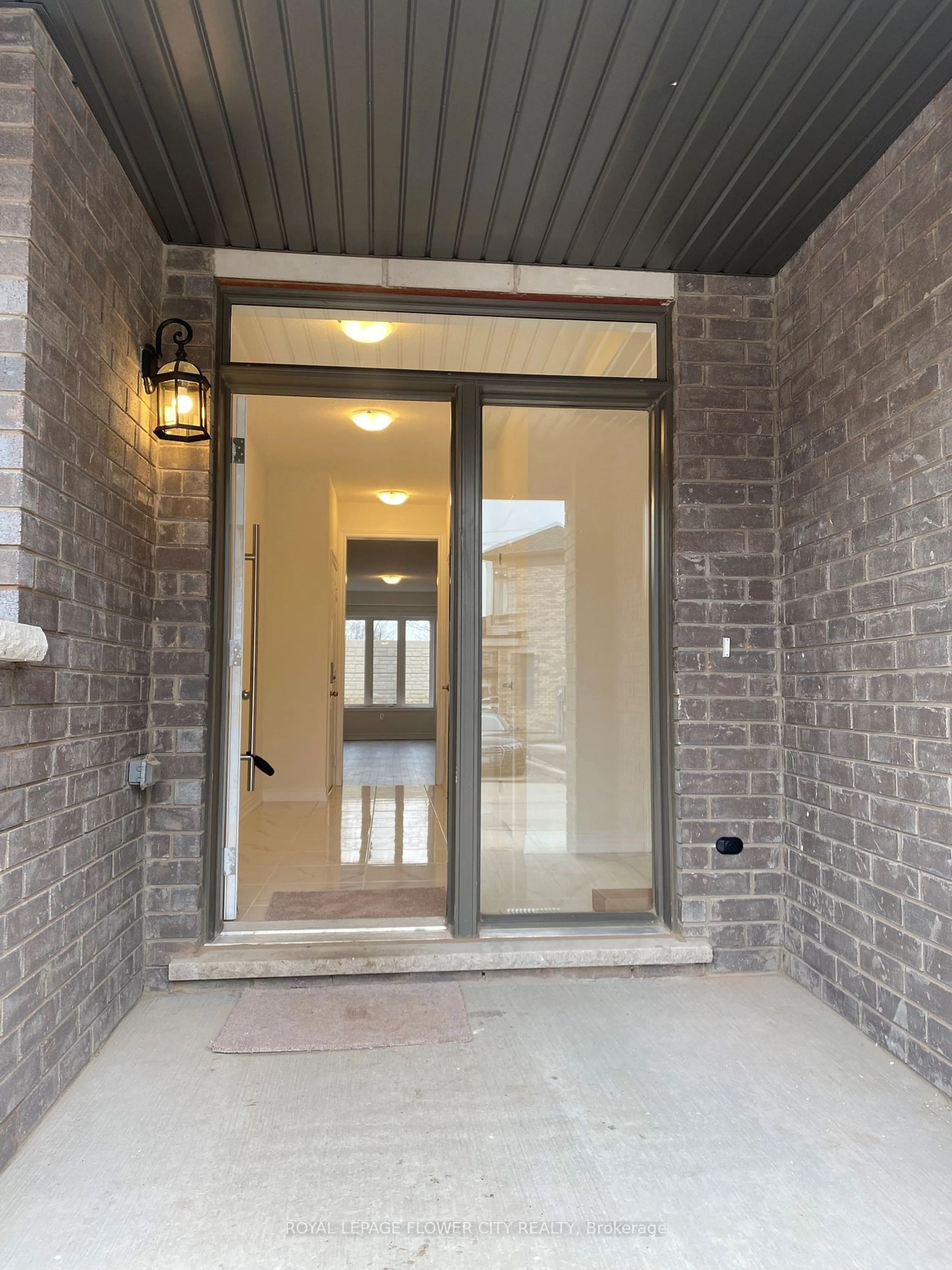 Indoor entryway for 166 Deerpath Dr #51, Guelph Ontario N1K 0E2