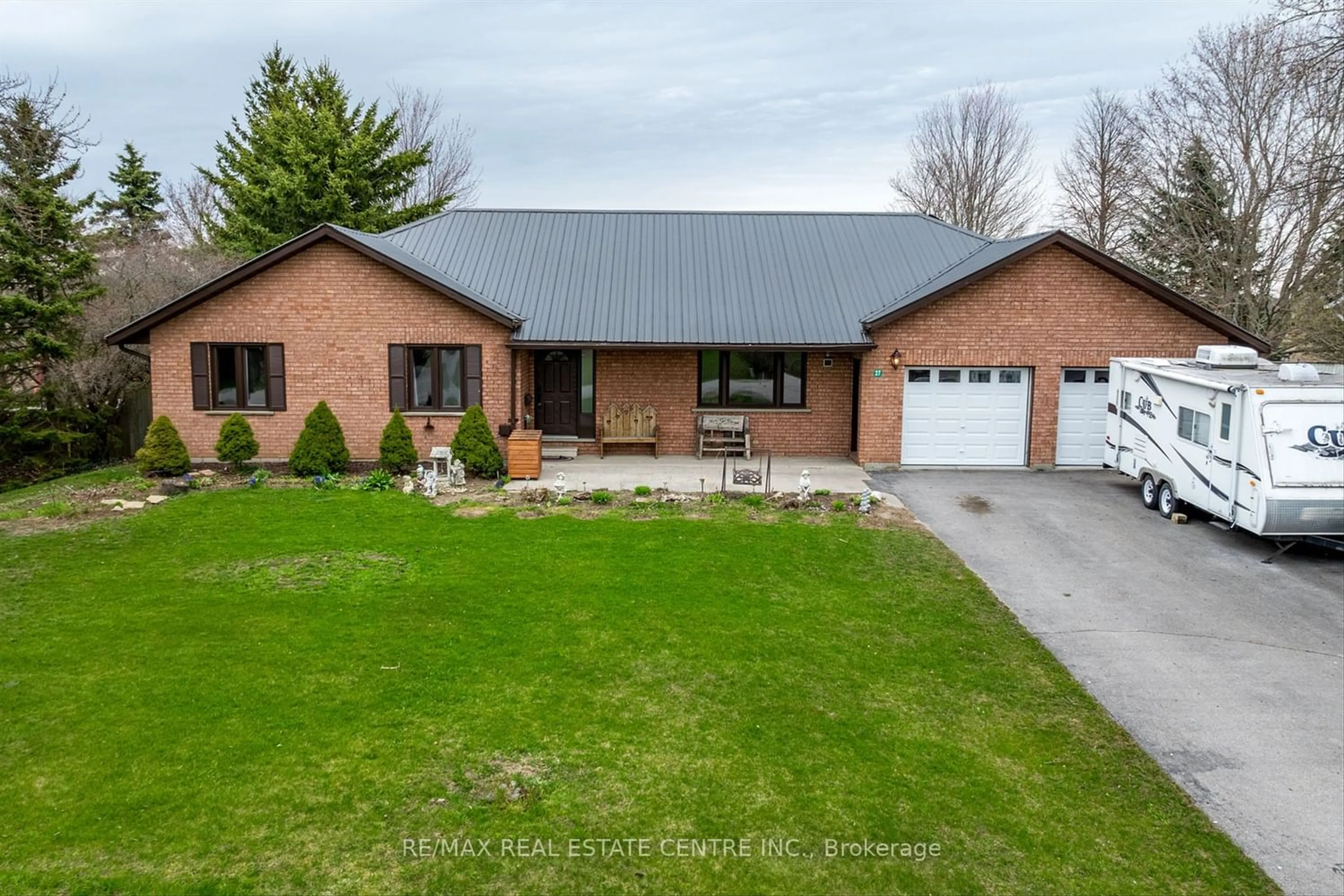 Home with brick exterior material for 27 Bruce St, Kawartha Lakes Ontario K0M 2N0