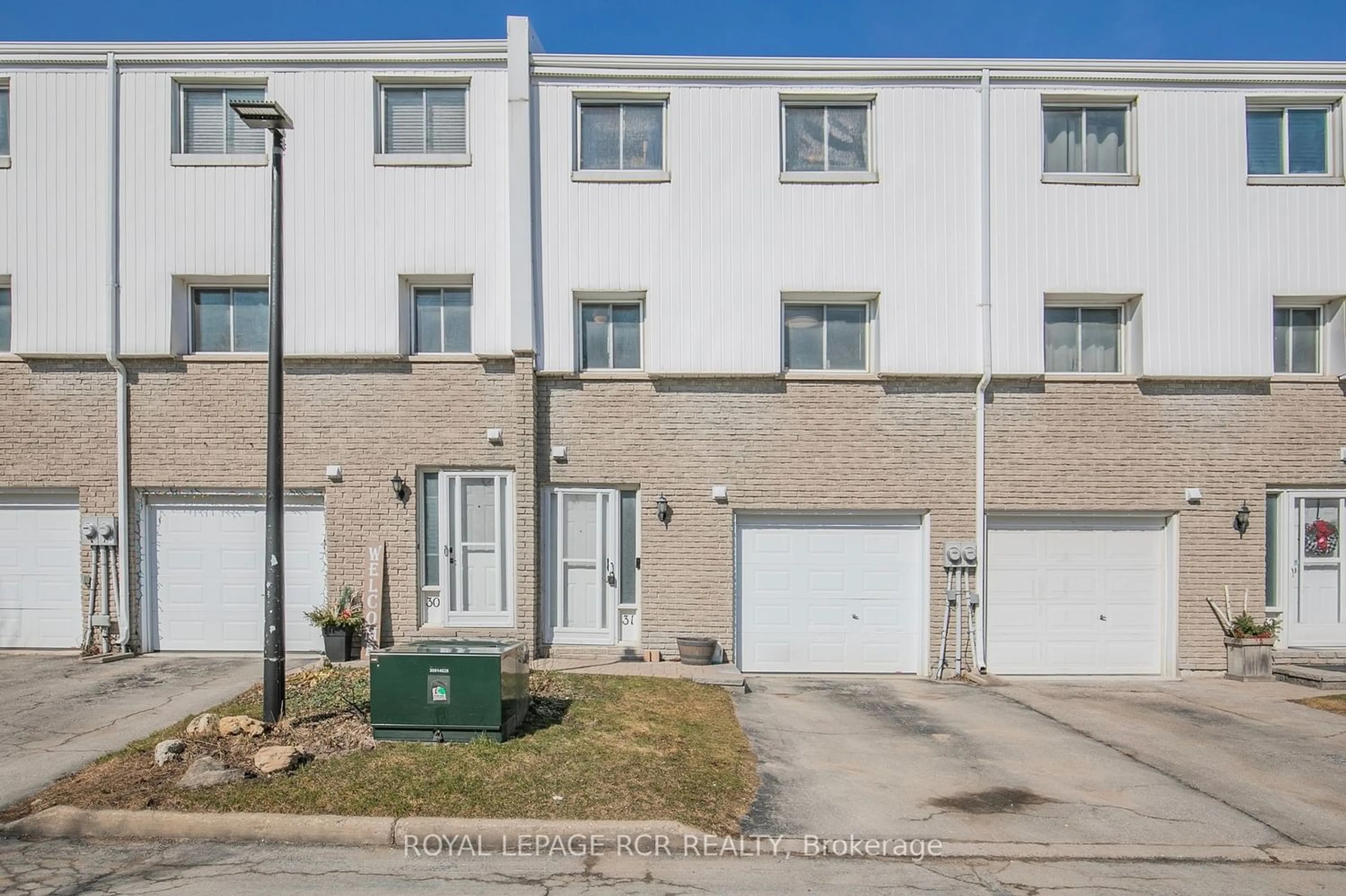 A pic from exterior of the house or condo for 325 William St #31, Shelburne Ontario L9V 2X6