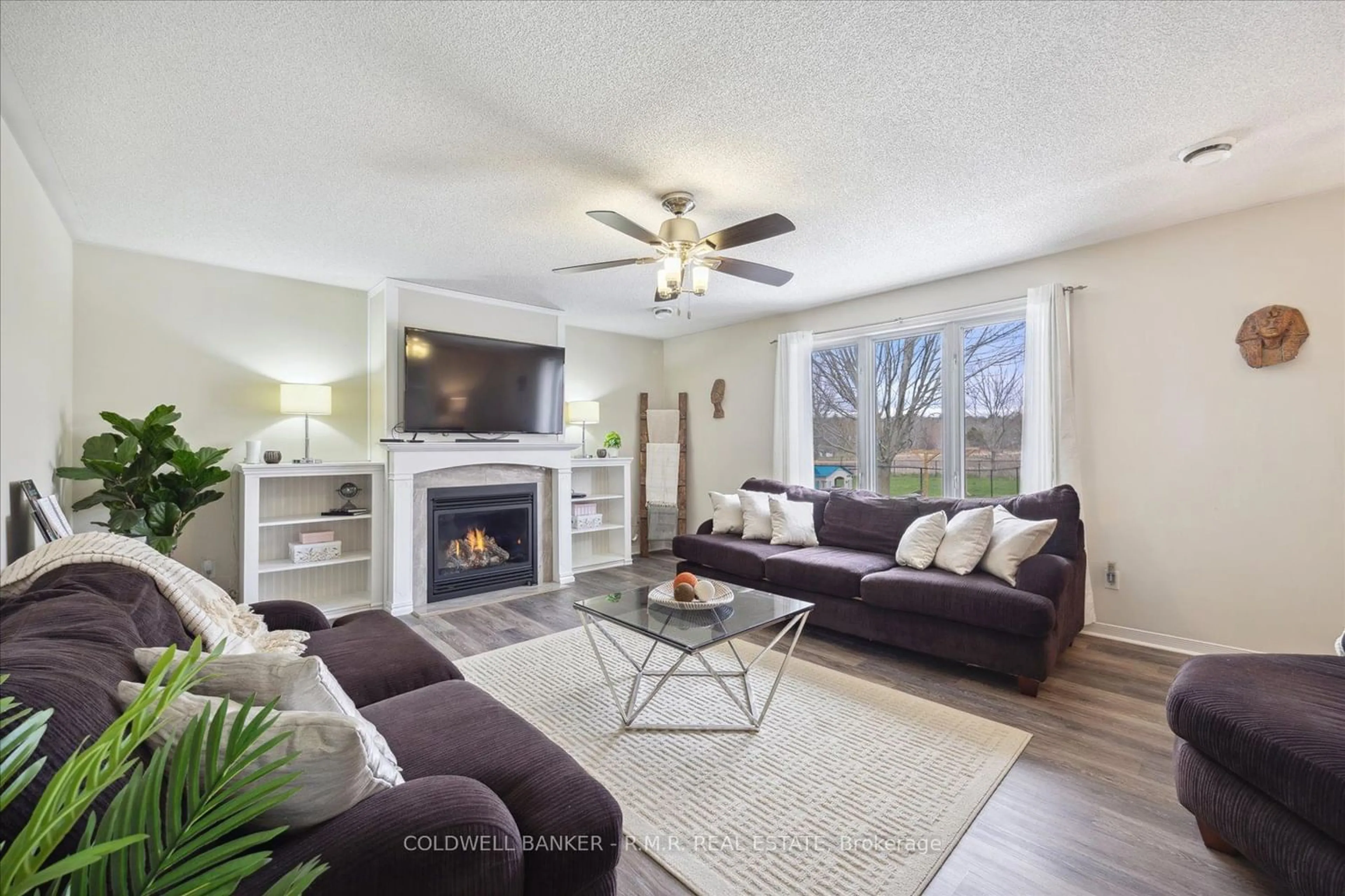 Living room for 187 King St, Cramahe Ontario K0K 1S0