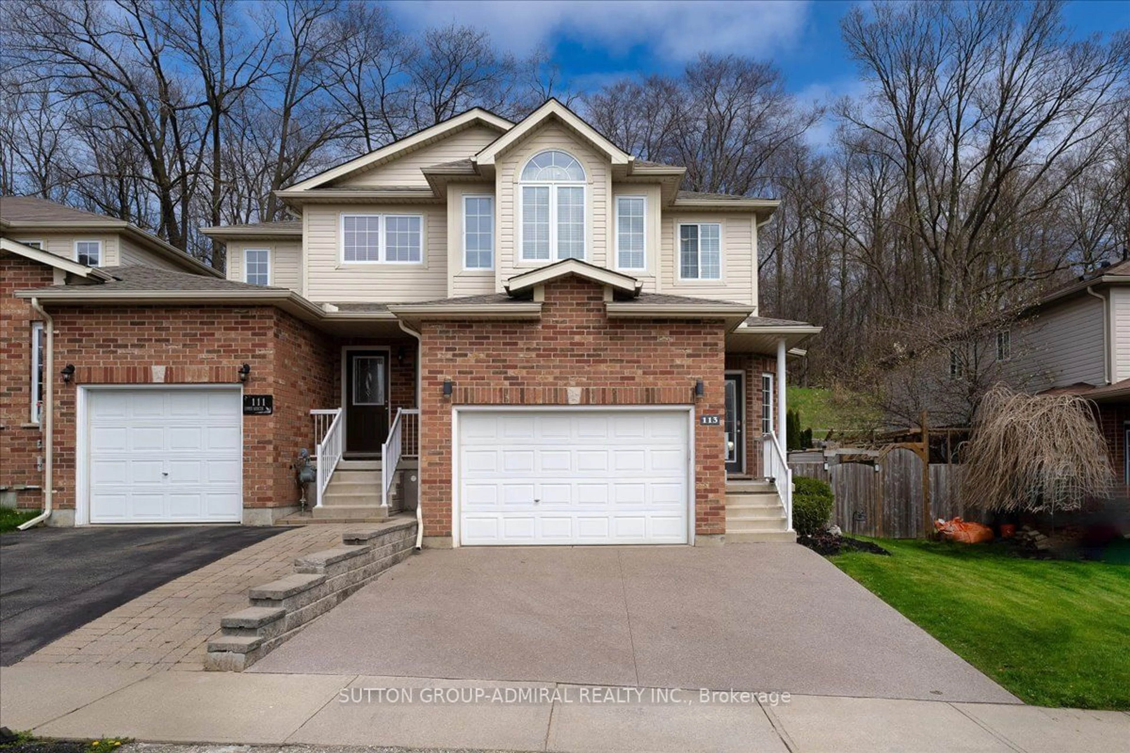 Frontside or backside of a home for 113 Upper Mercer St, Kitchener Ontario N2A 4N1