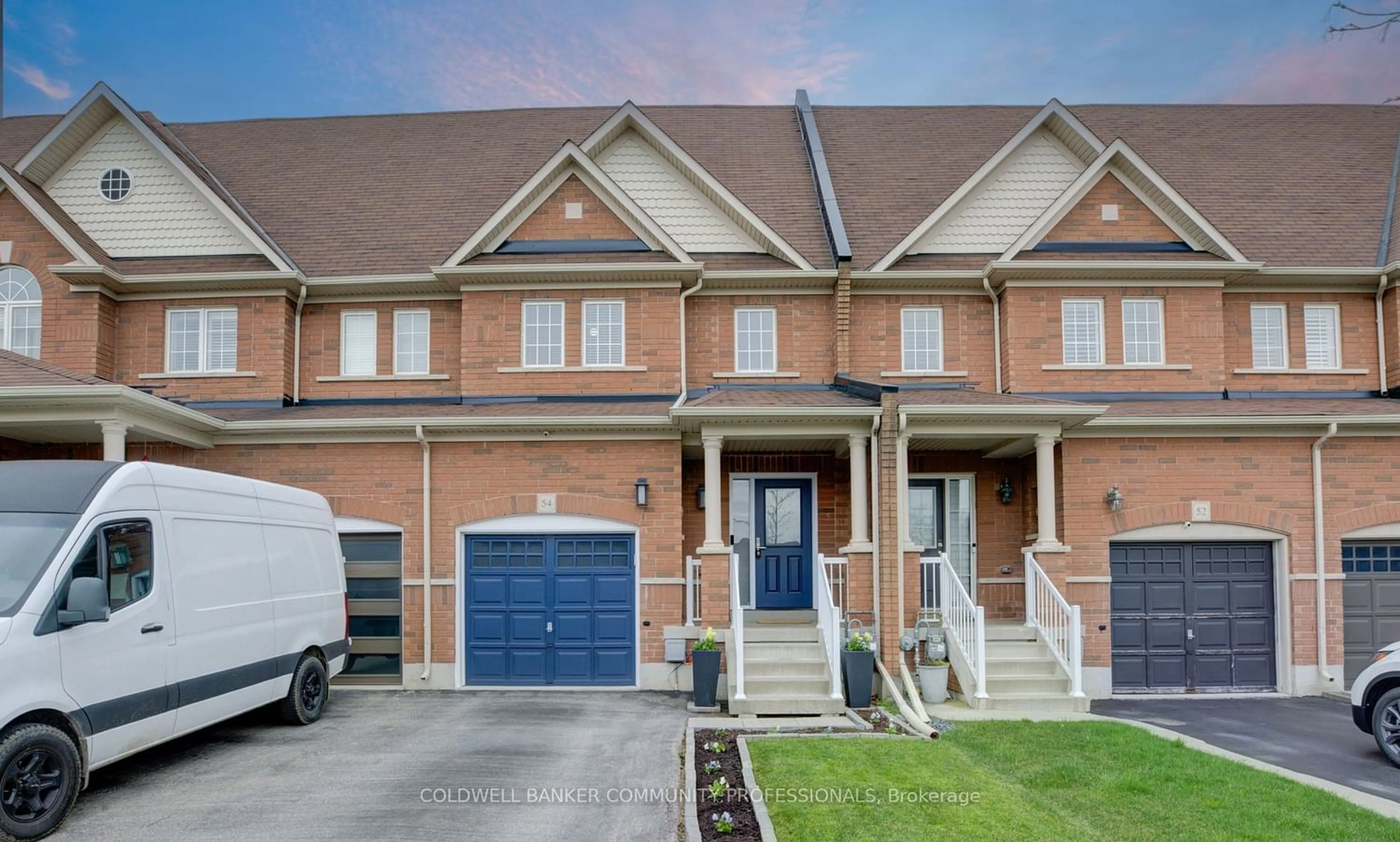 A pic from exterior of the house or condo for 54 Mcknight Ave, Hamilton Ontario L8B 0R5