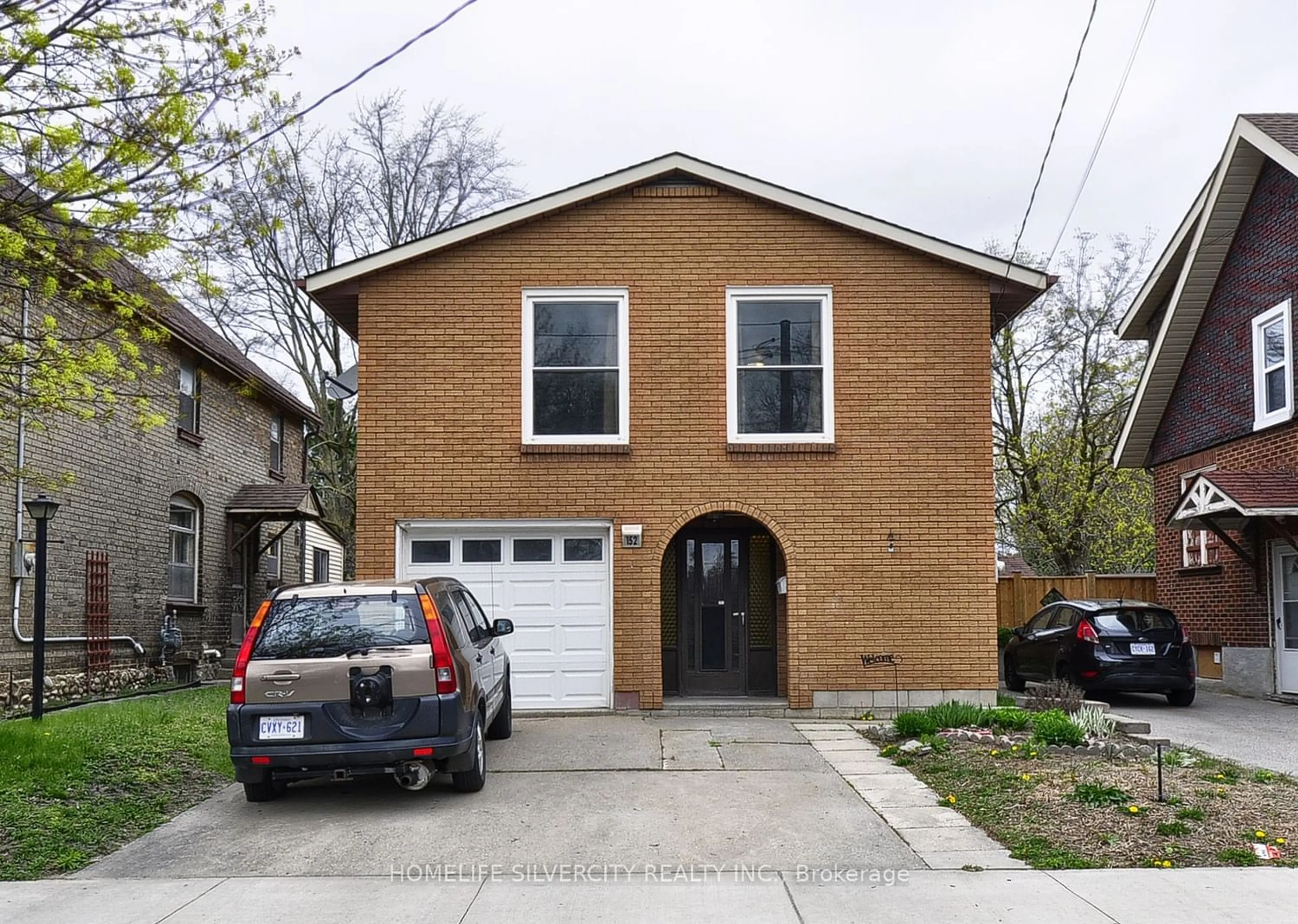 Frontside or backside of a home for 152 Elgin St, Brantford Ontario N3S 5A5