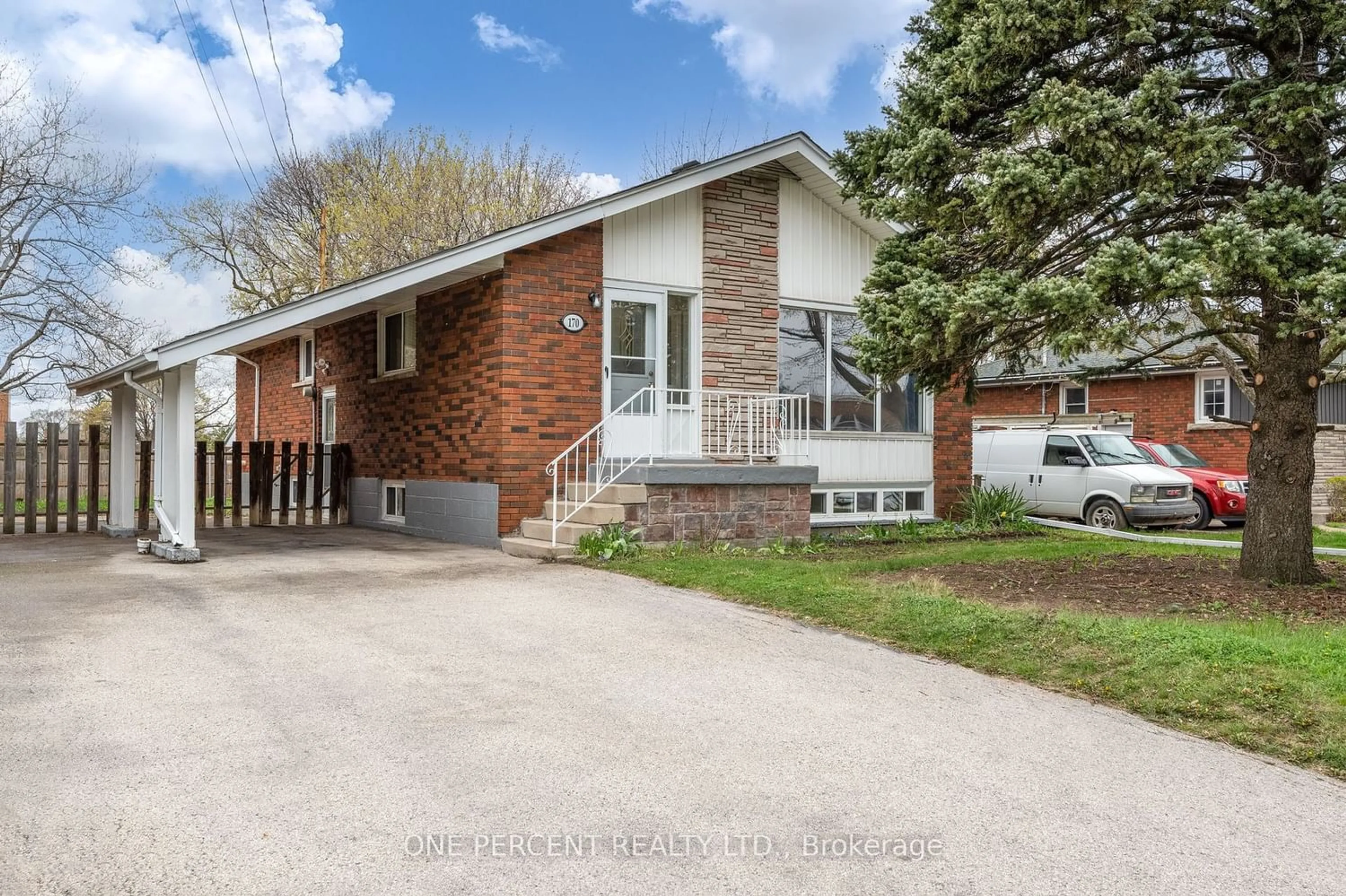 Frontside or backside of a home for 170 Terrace Dr, Hamilton Ontario L9A 2Z1
