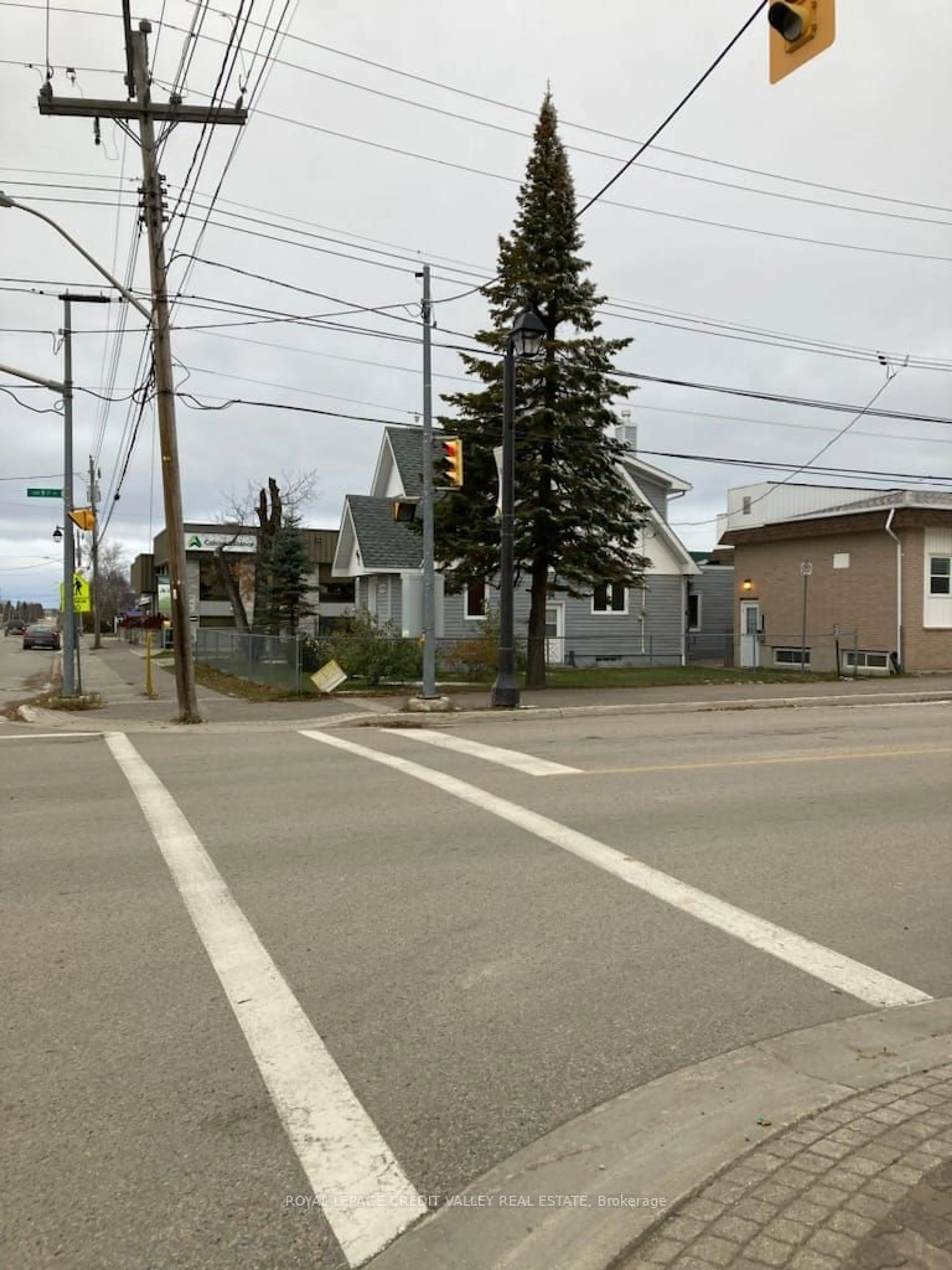 Street view for 900 Prince St, Hearst Ontario P0L 1N0