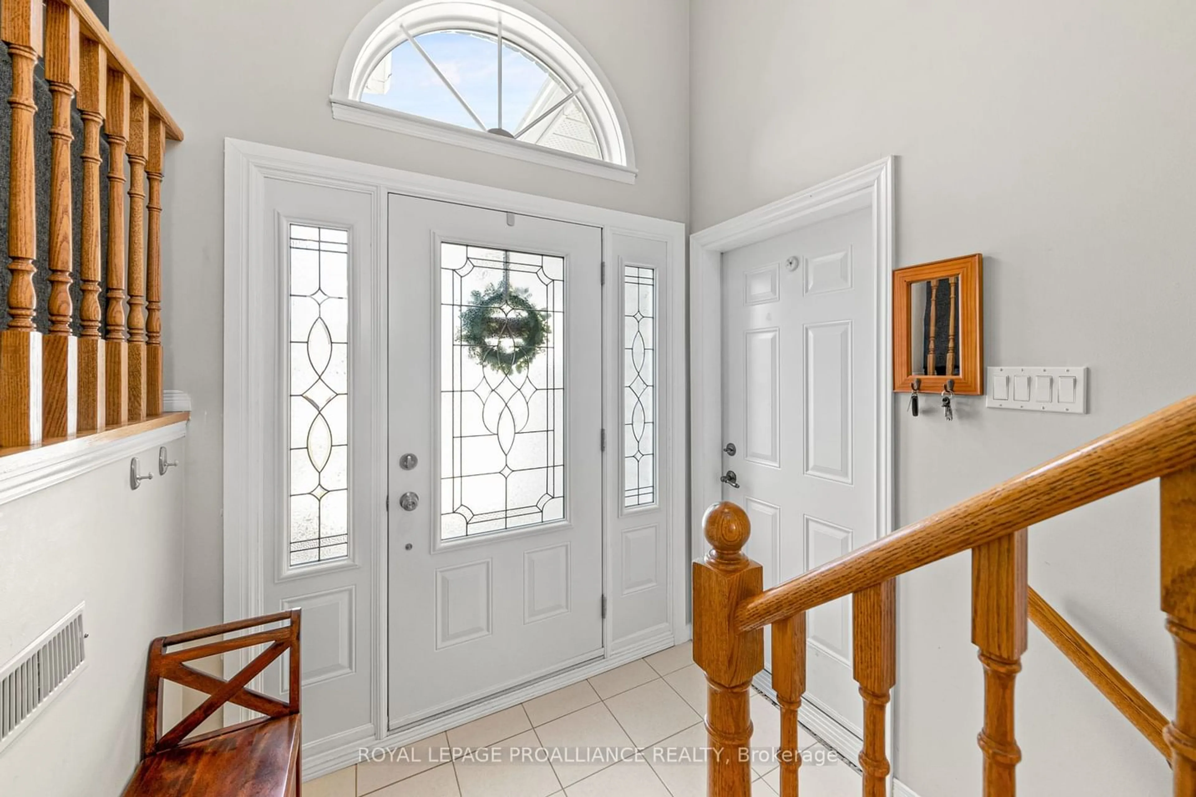 Indoor entryway for 60 Forchuk Cres, Quinte West Ontario K8V 6N2