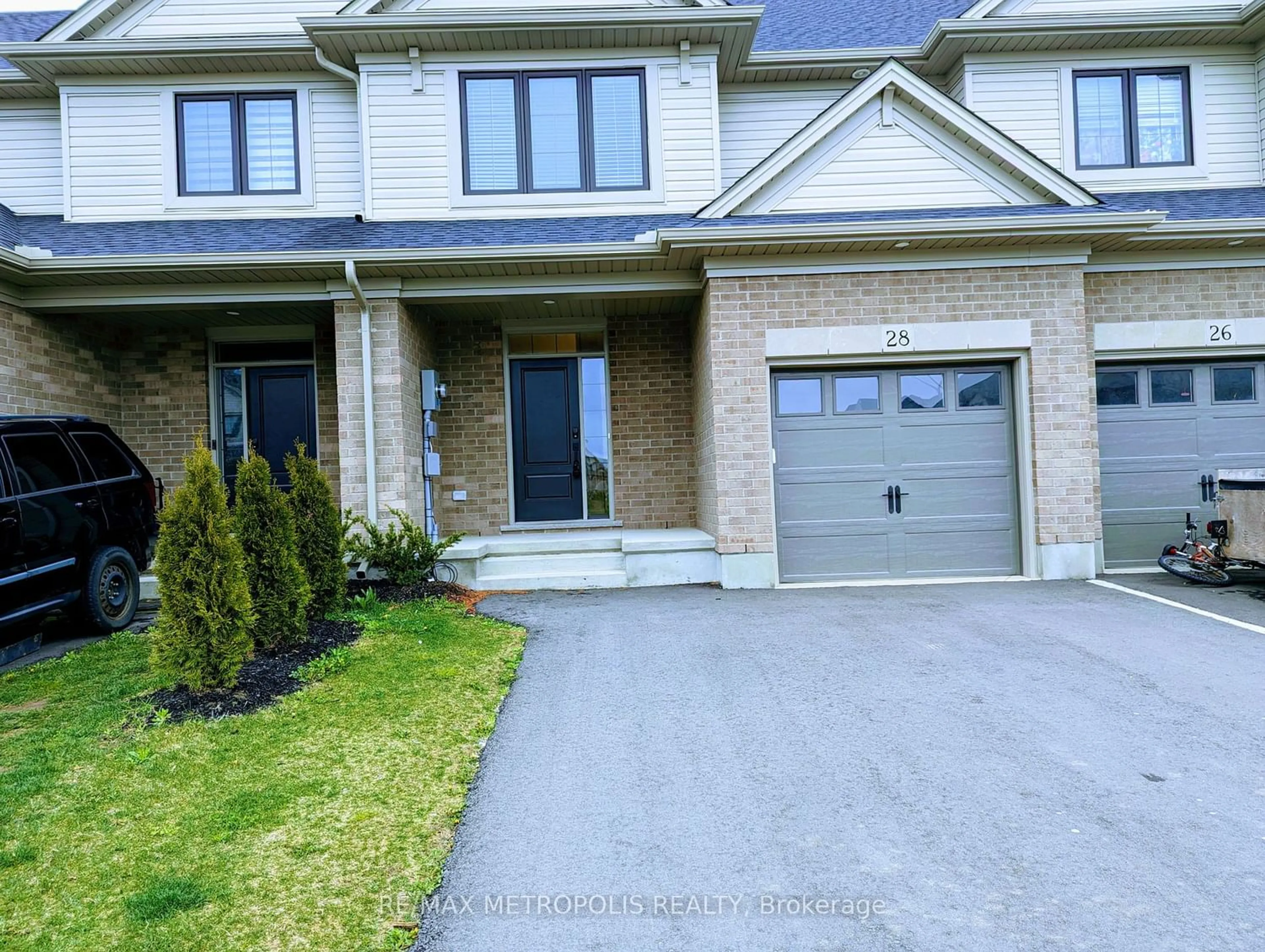 Frontside or backside of a home for 28 Keba Cres, Tillsonburg Ontario N4G 0K6