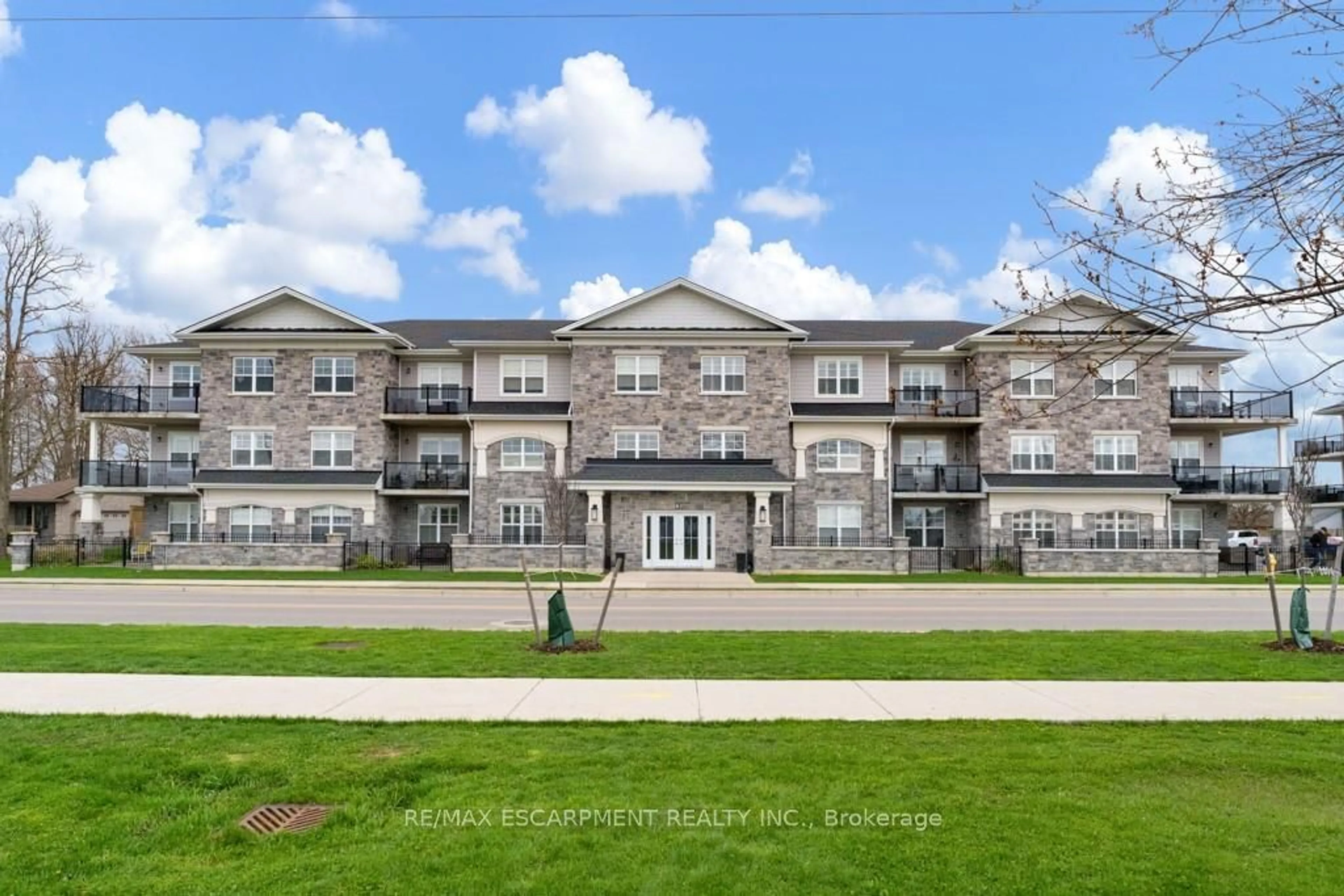 A pic from exterior of the house or condo for 67 Haddington St #304, Haldimand Ontario N3M 2H2