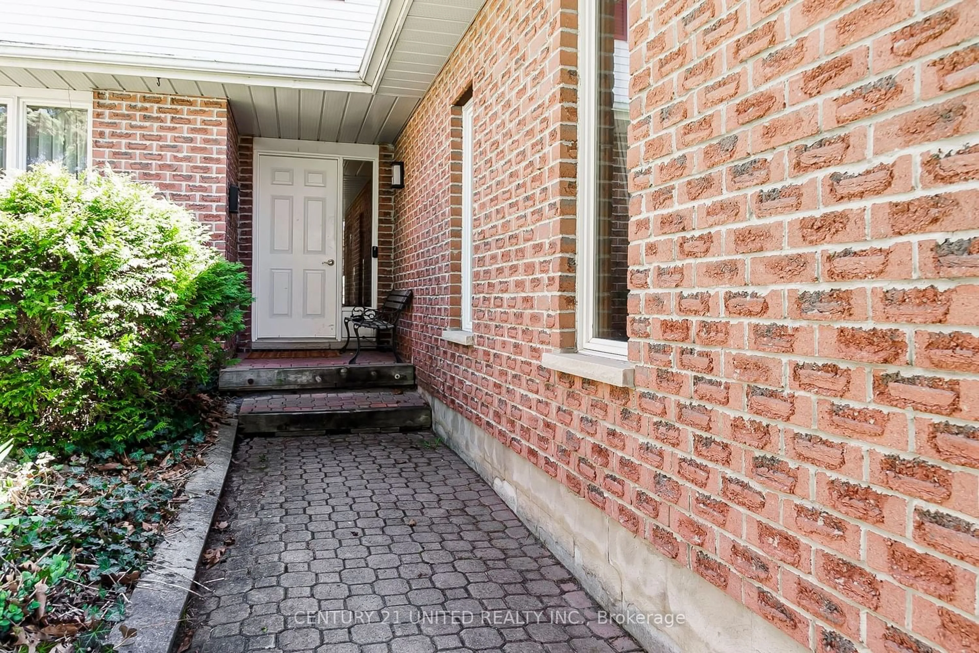 Home with brick exterior material for 3101 Frances Stewart Rd, Peterborough Ontario K9H 7J8