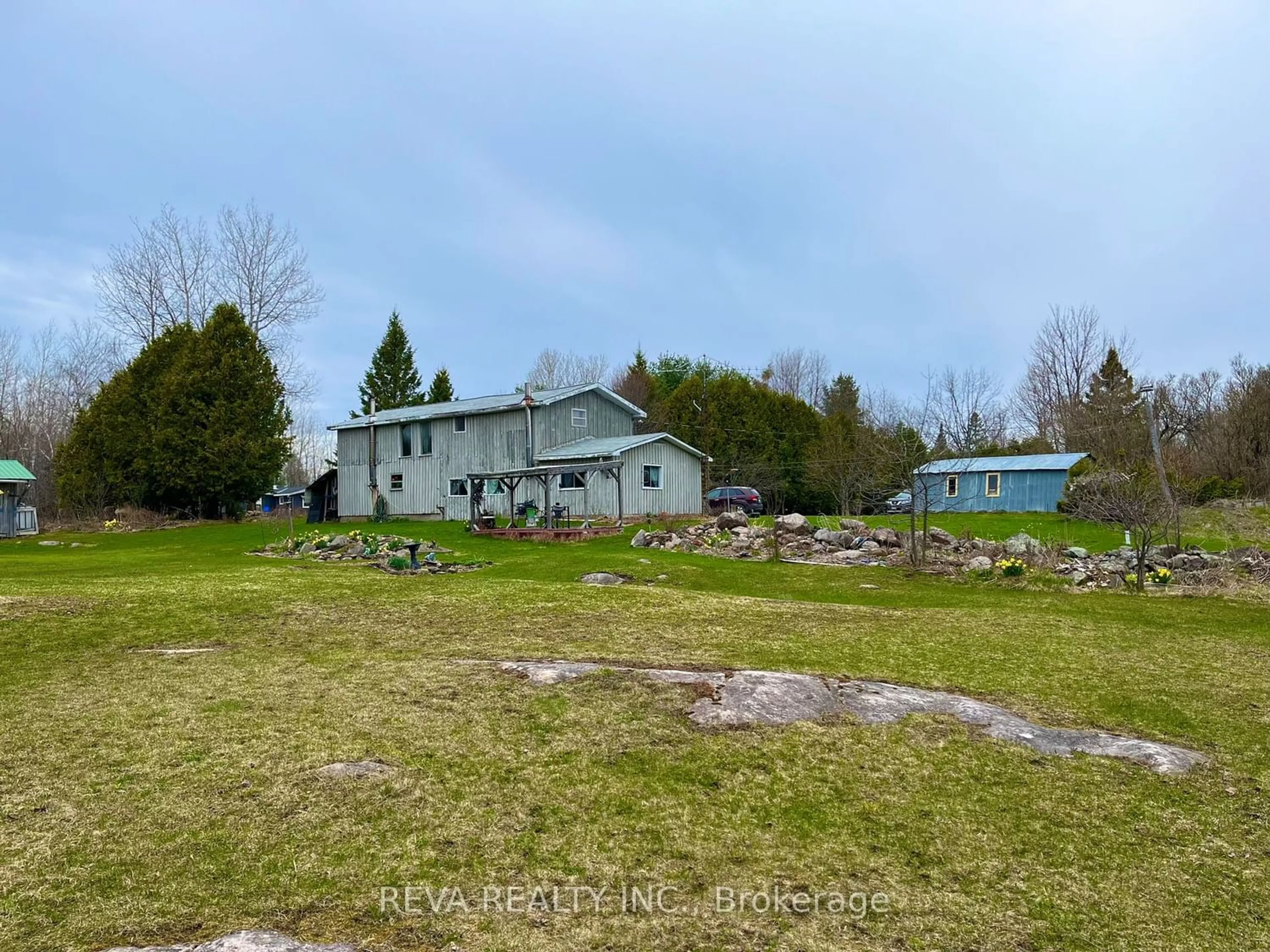 Frontside or backside of a home for 1073 Airport Rd, Faraday Ontario K0L 1C0